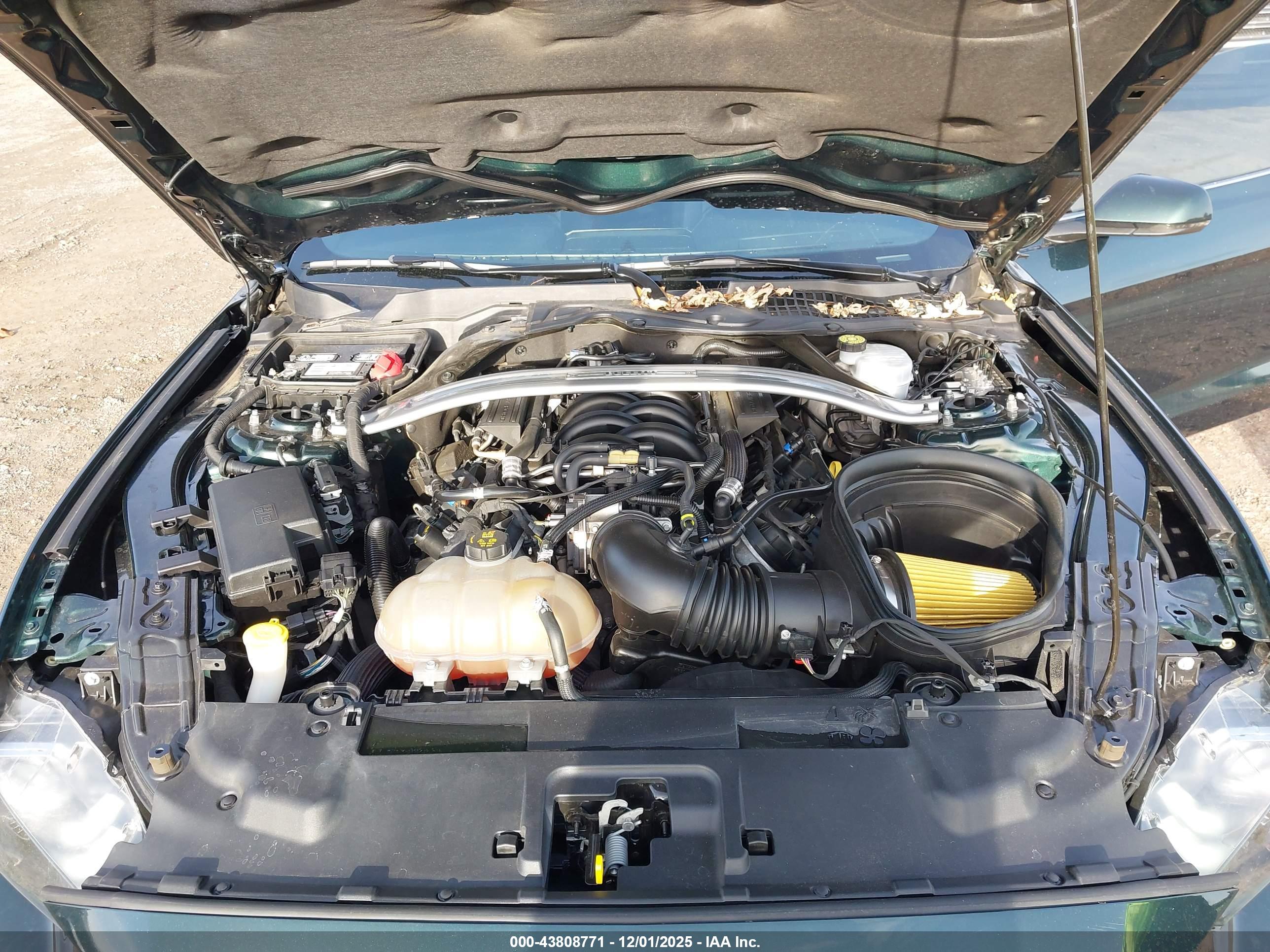 FORD MUSTANG image 10