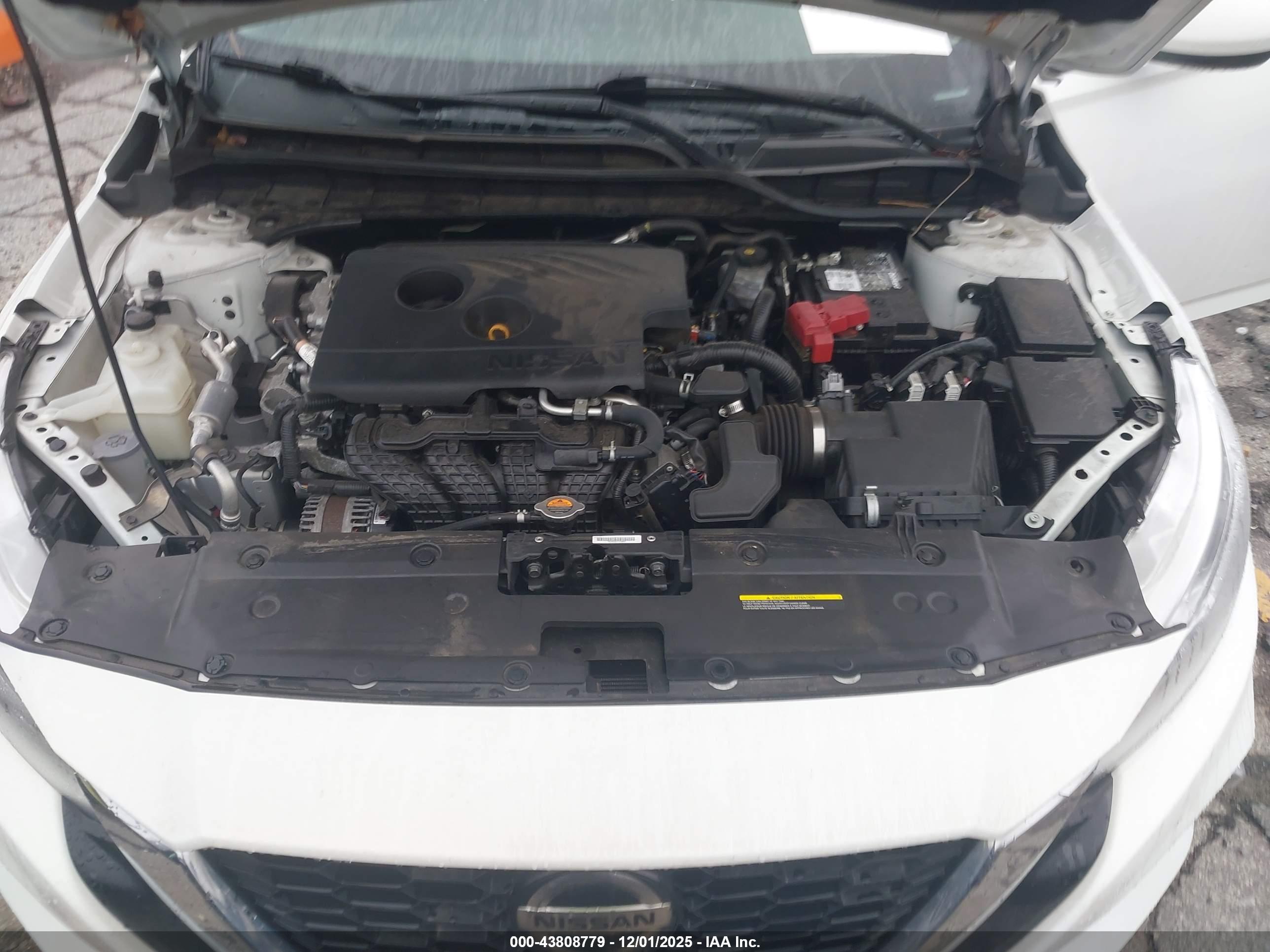 NISSAN ALTIMA image 10