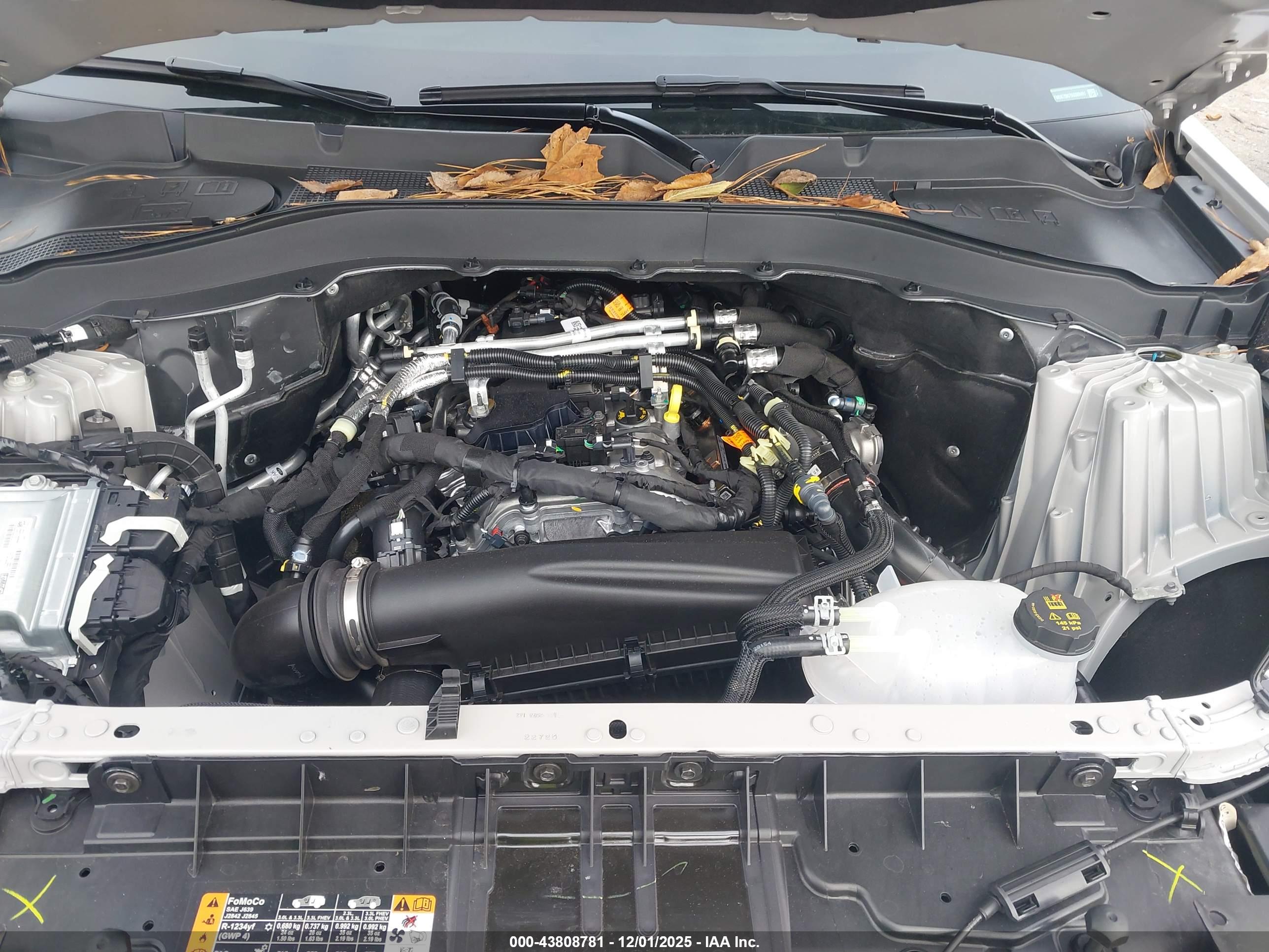 FORD EXPLORER image 10