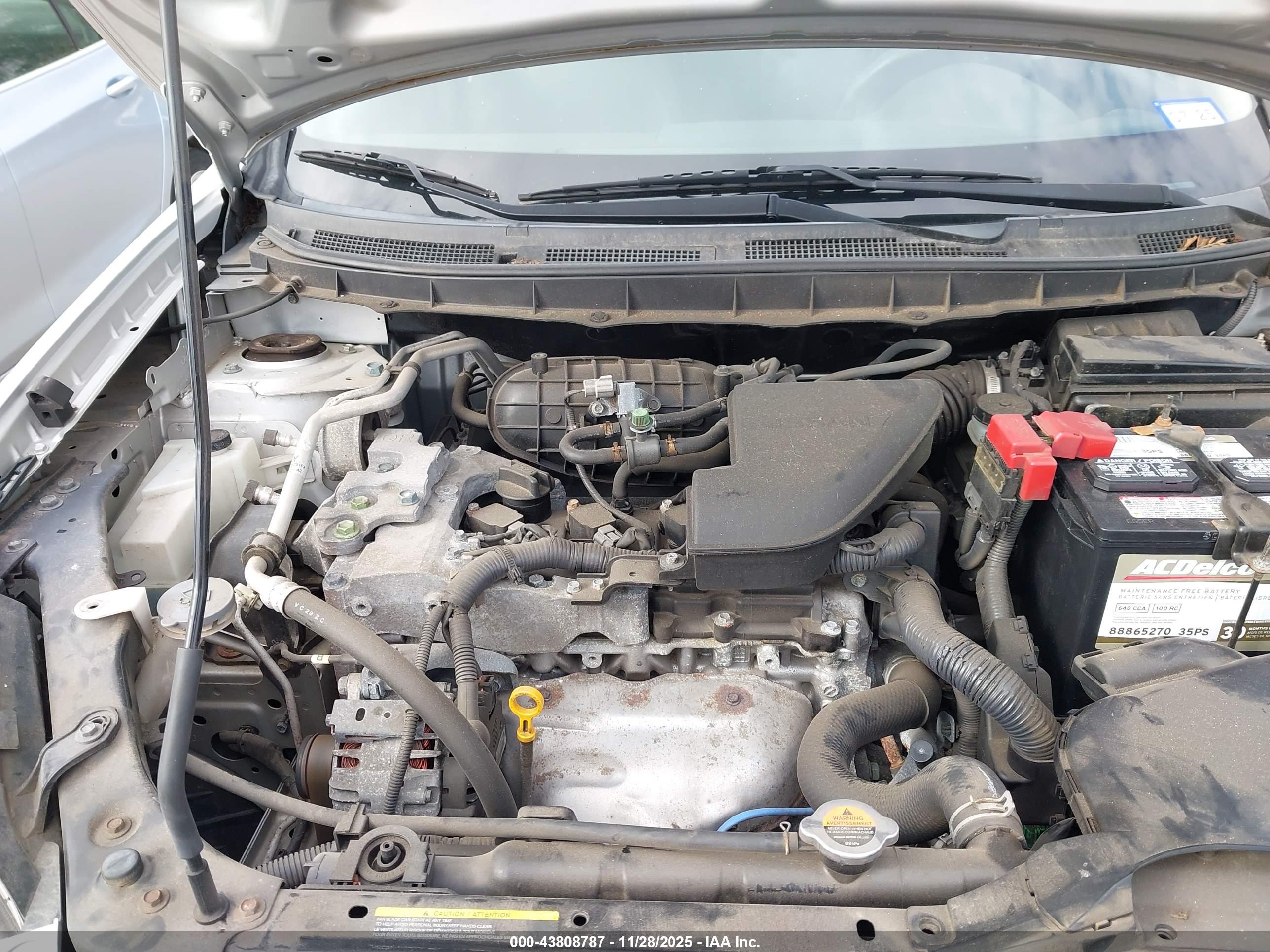 NISSAN ROGUE image 10