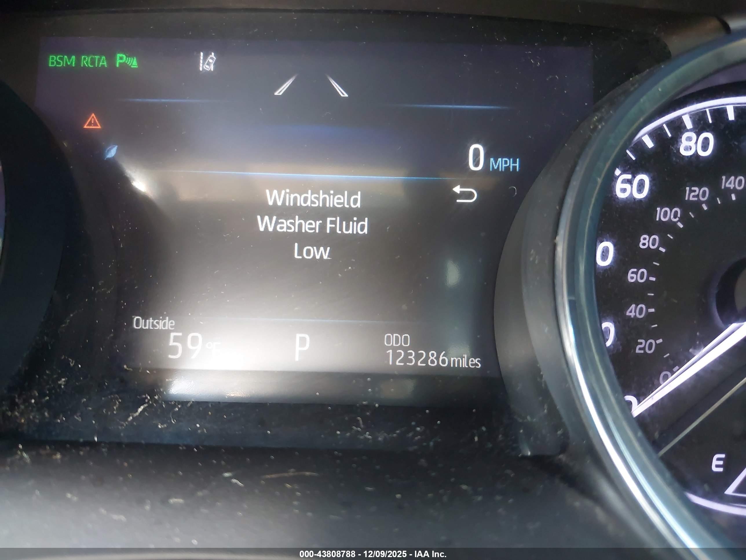 TOYOTA CAMRY image 7