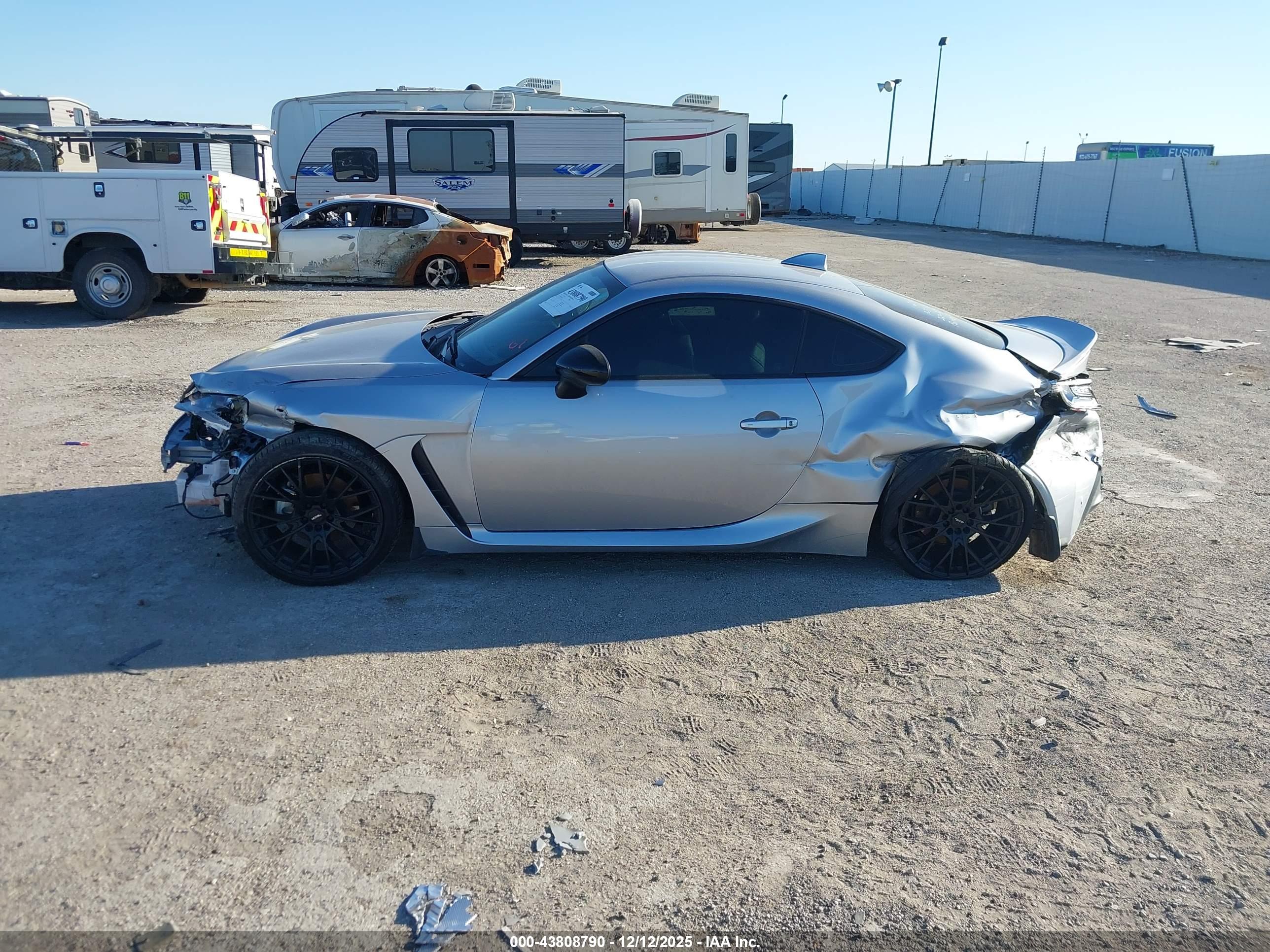 TOYOTA GR86 image 6
