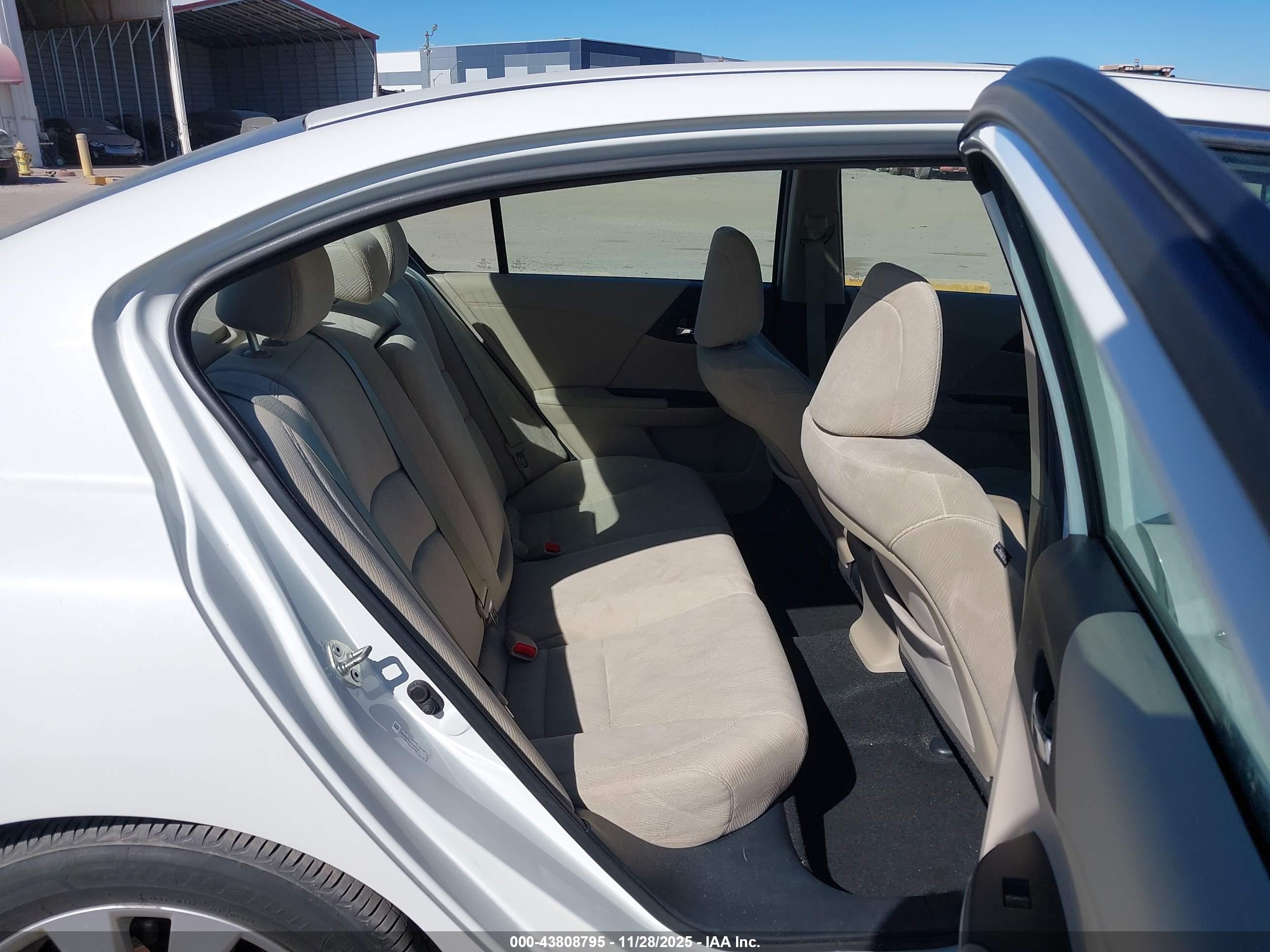 HONDA ACCORD image 8