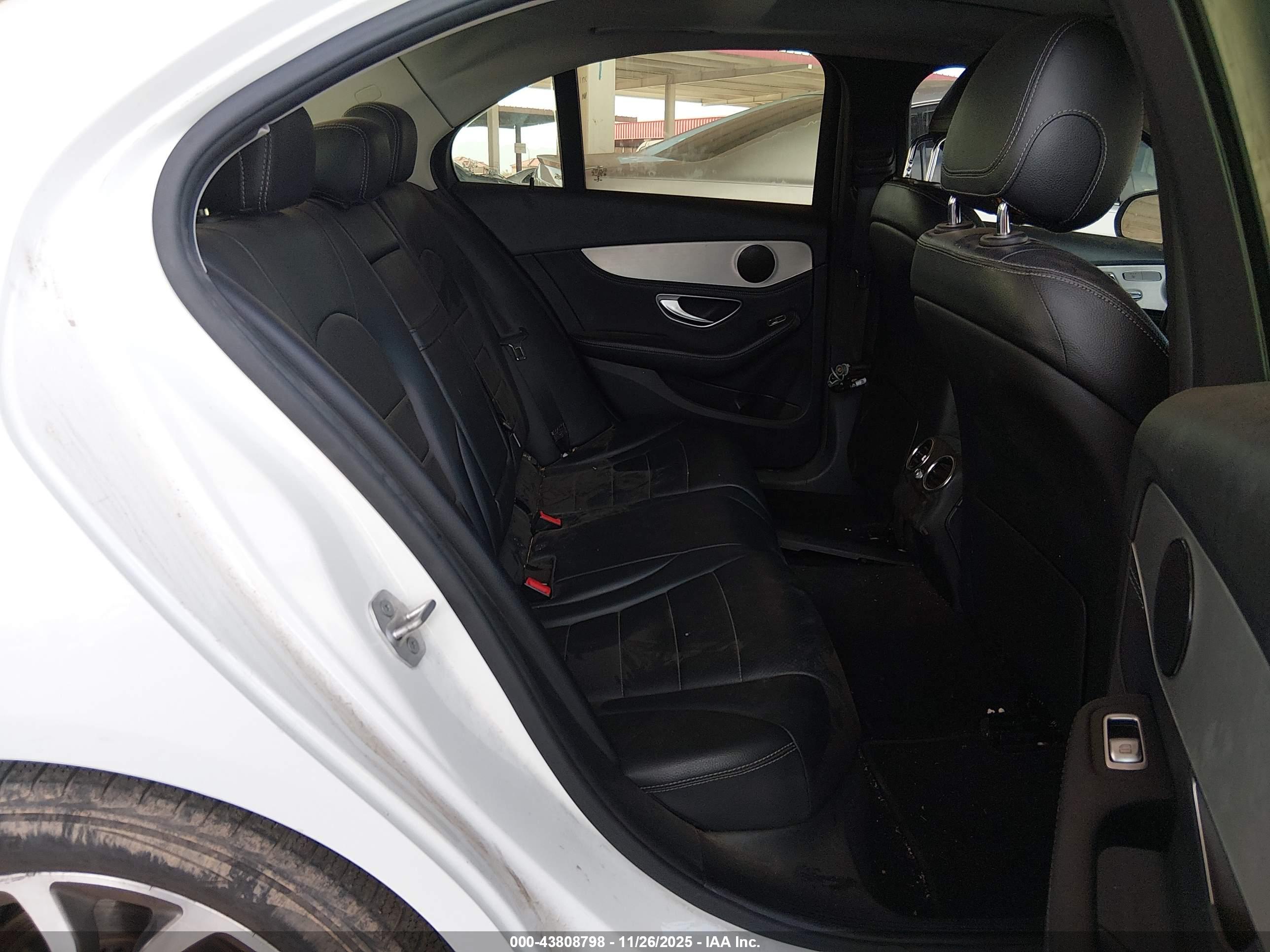 MERCEDES-BENZ C image 8