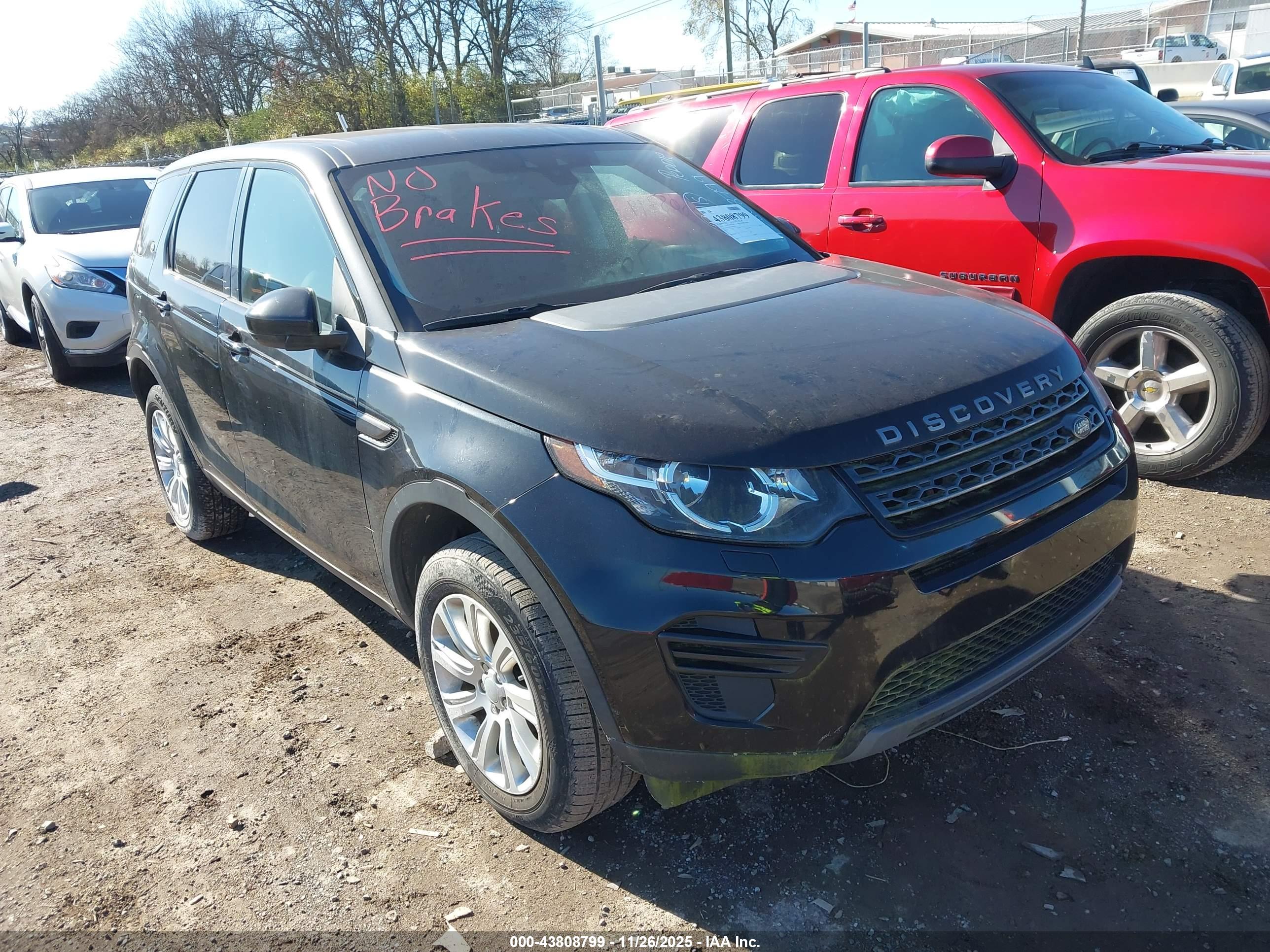 LAND ROVER image 6