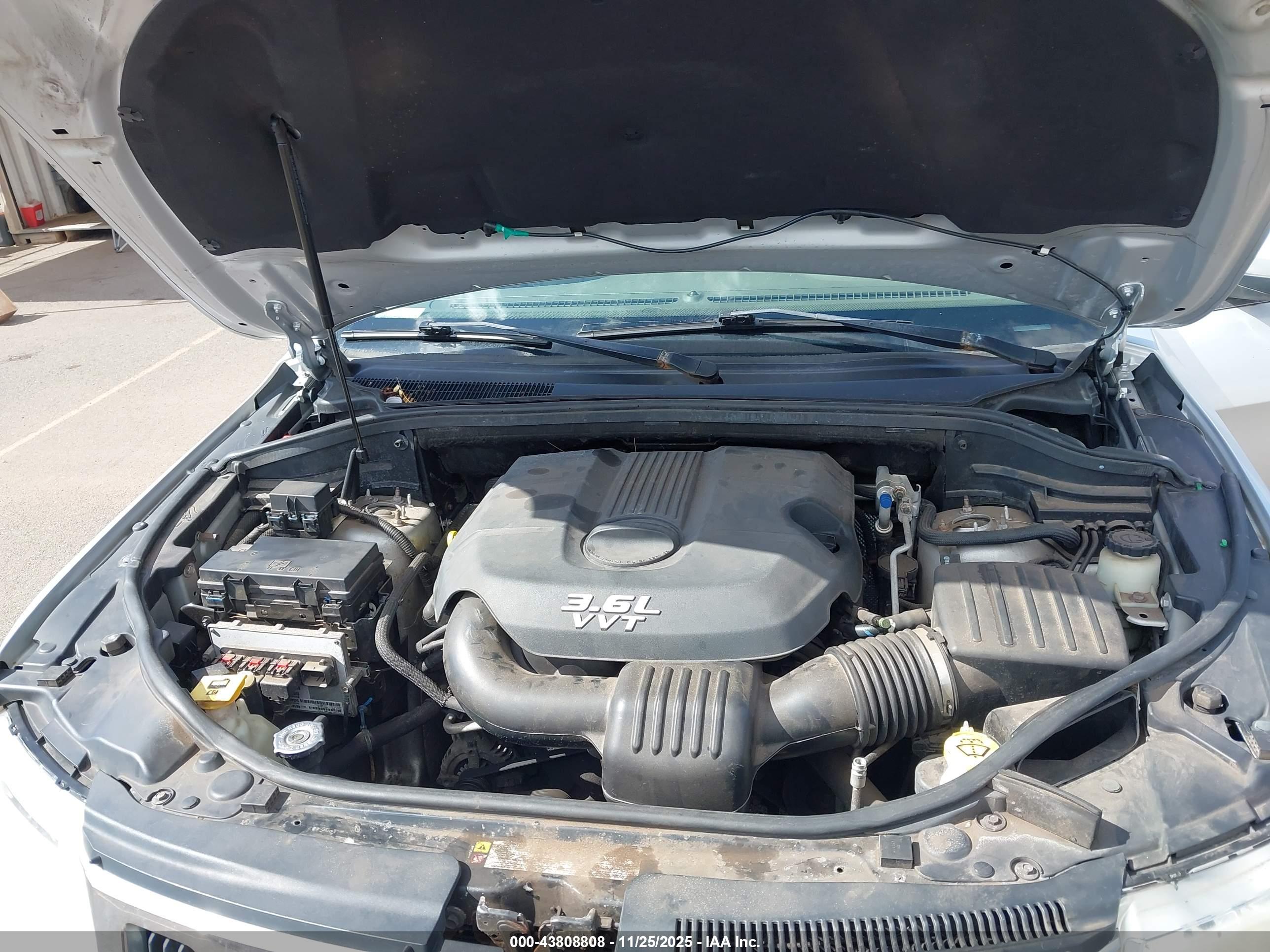 JEEP GRAND image 10