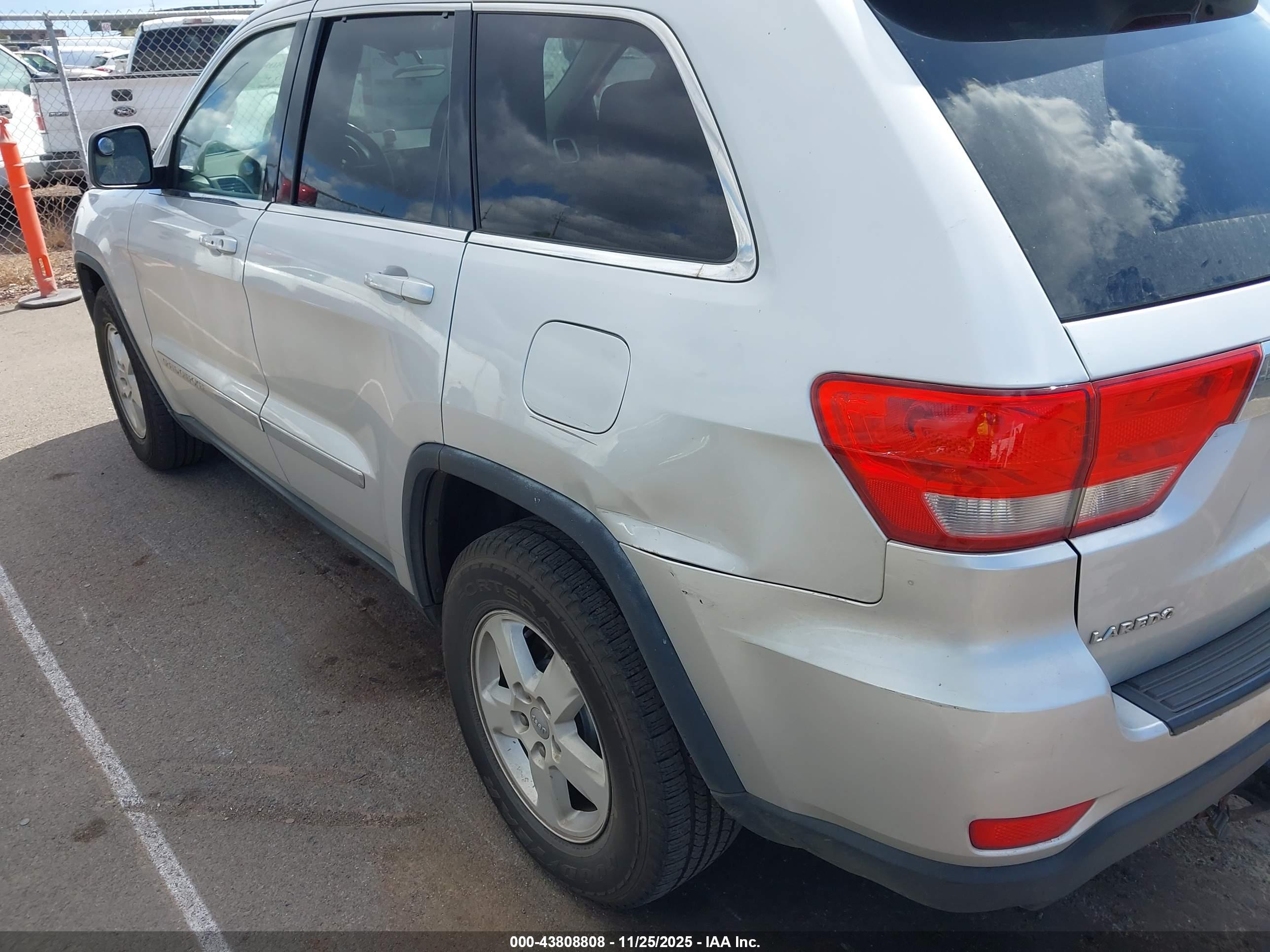 JEEP GRAND image 6