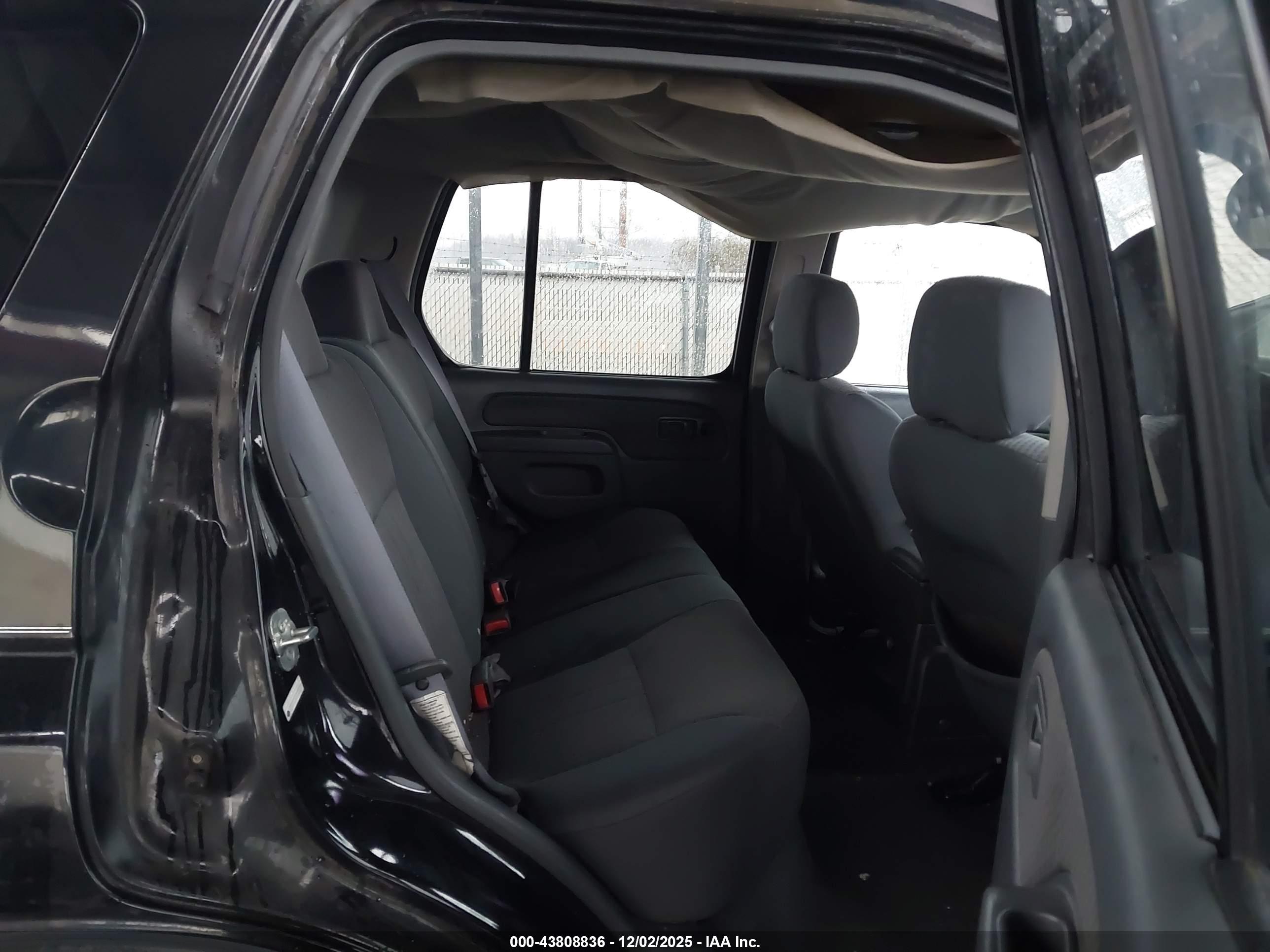 NISSAN XTERRA image 8