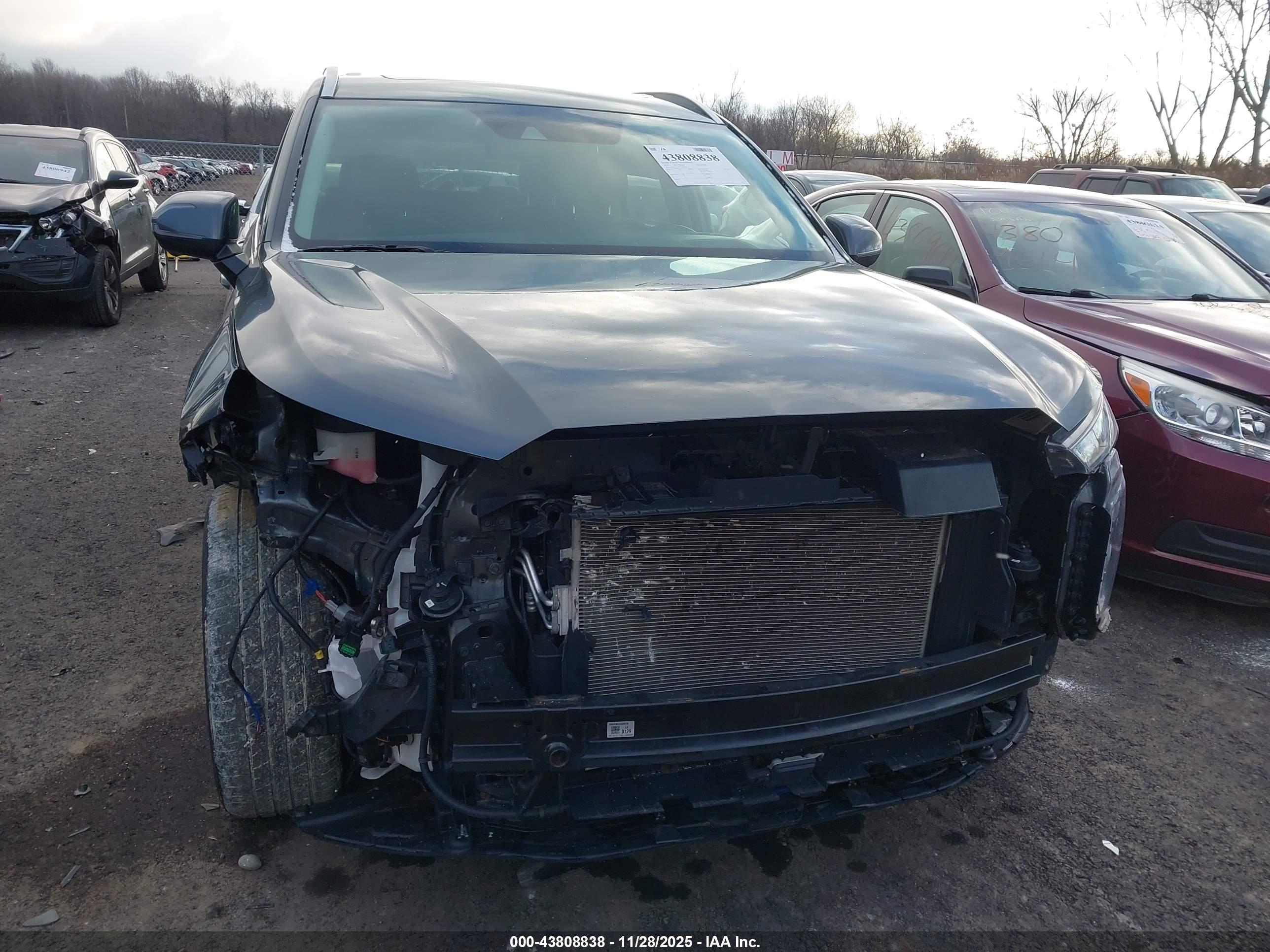 HYUNDAI PALISADE image 6