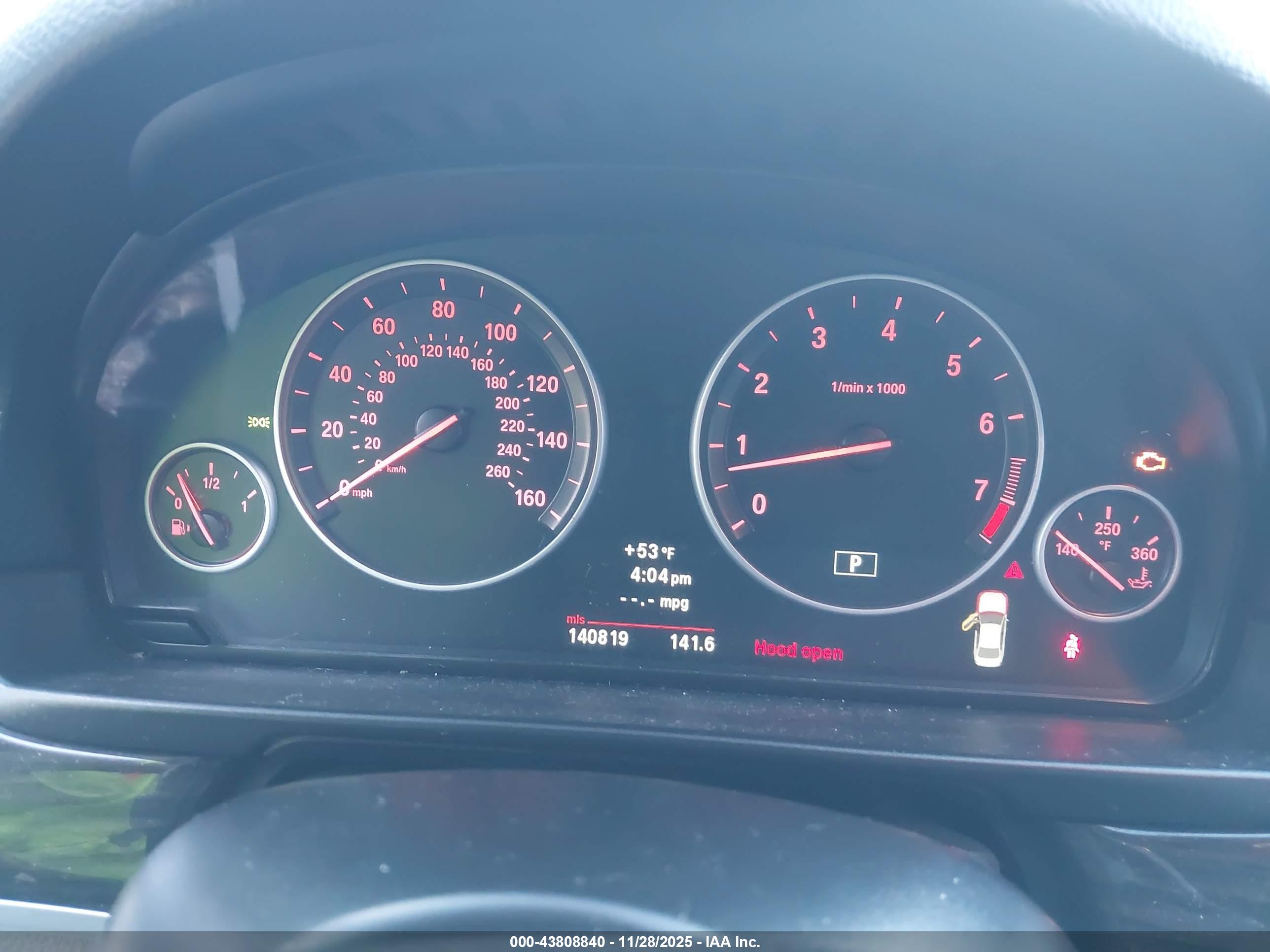 BMW 528I image 7