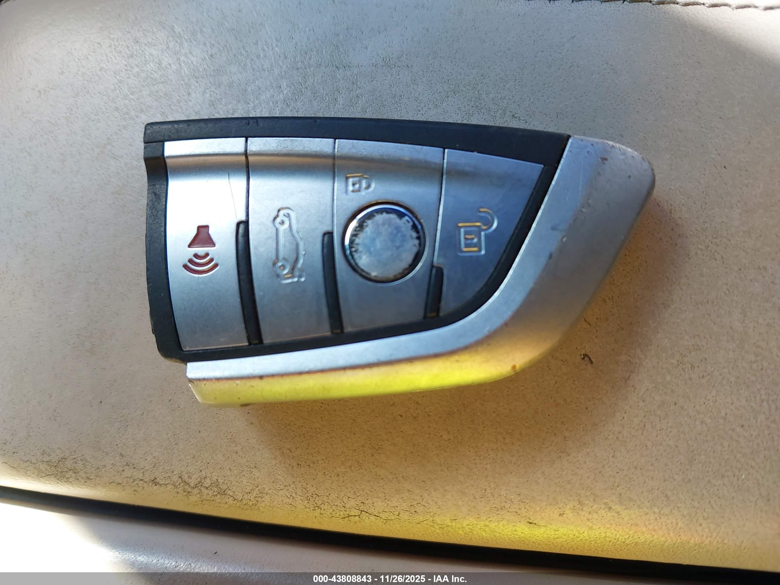 BMW 528I image 11