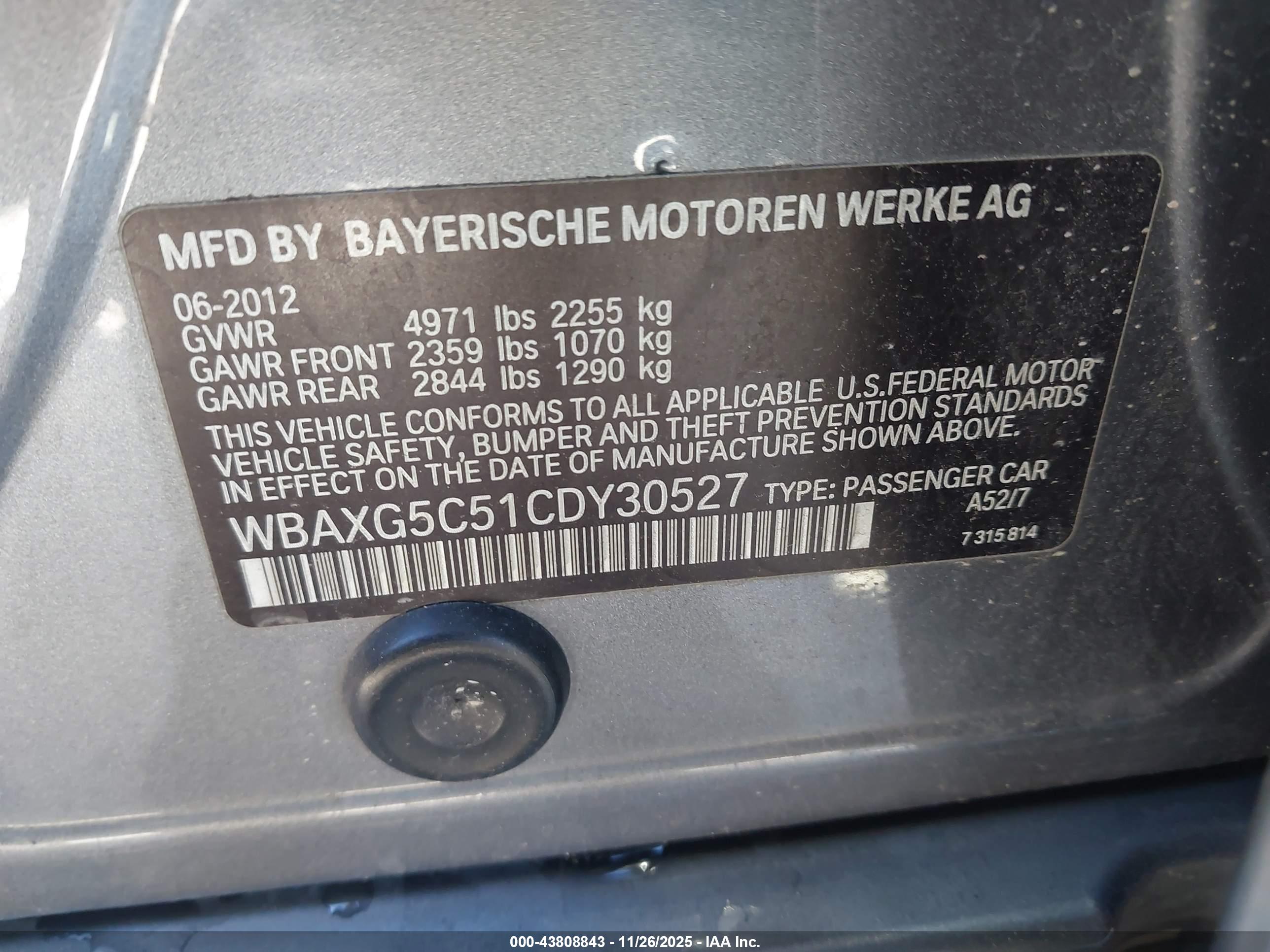 BMW 528I image 9