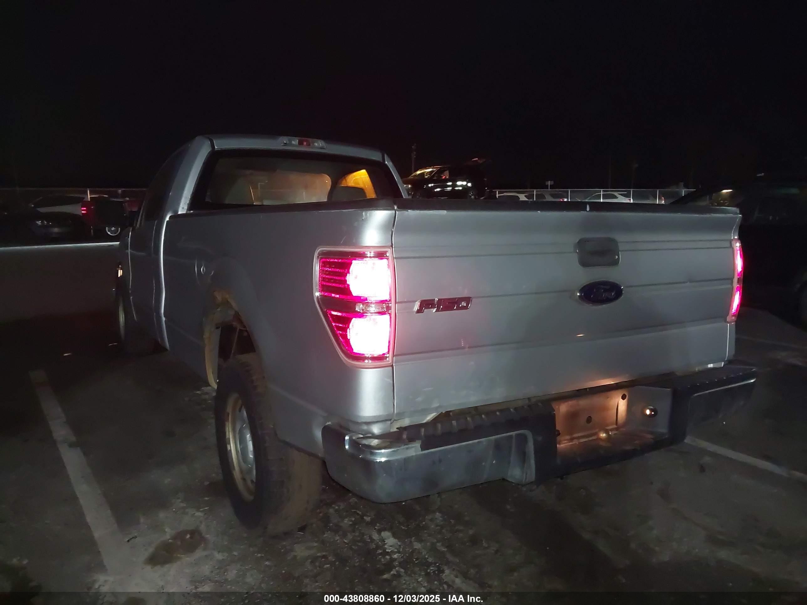 FORD F-150 image 3