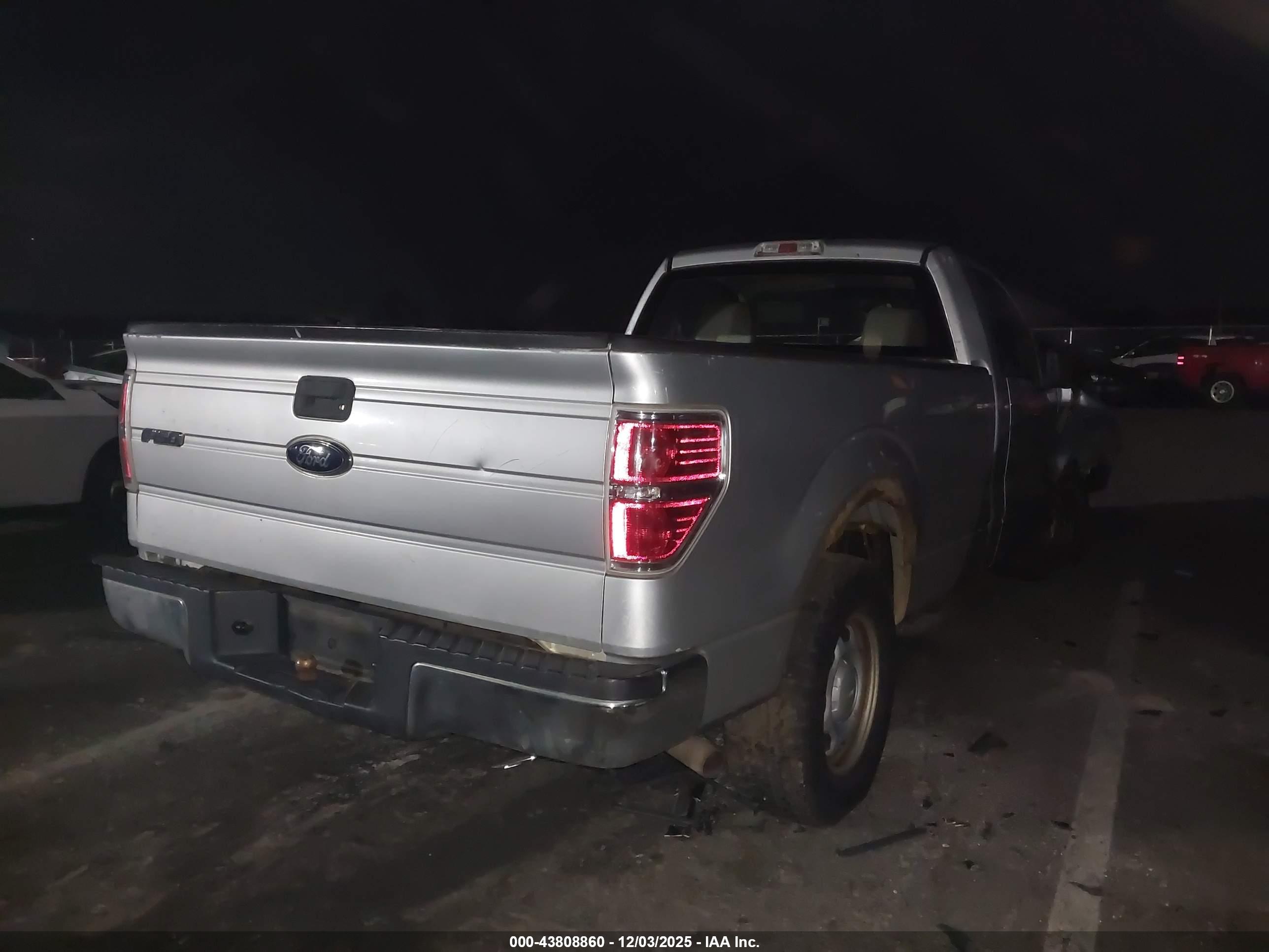 FORD F-150 image 4