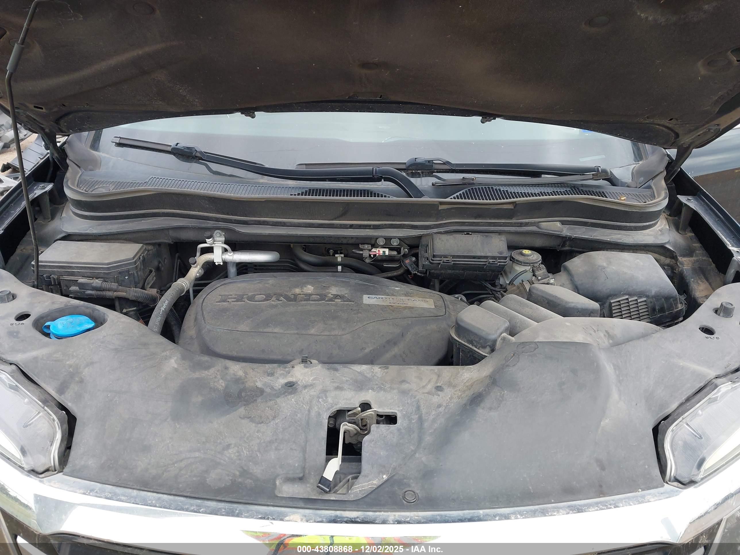 HONDA PILOT image 10
