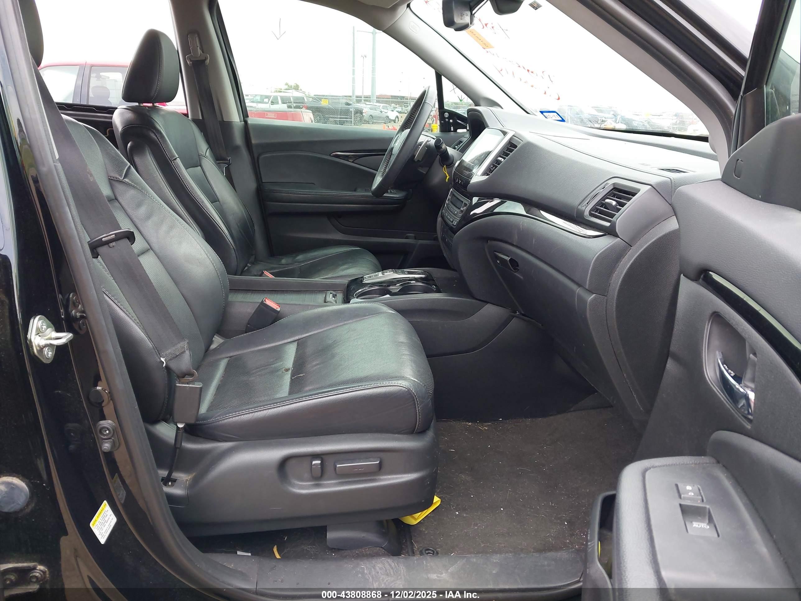 HONDA PILOT image 5