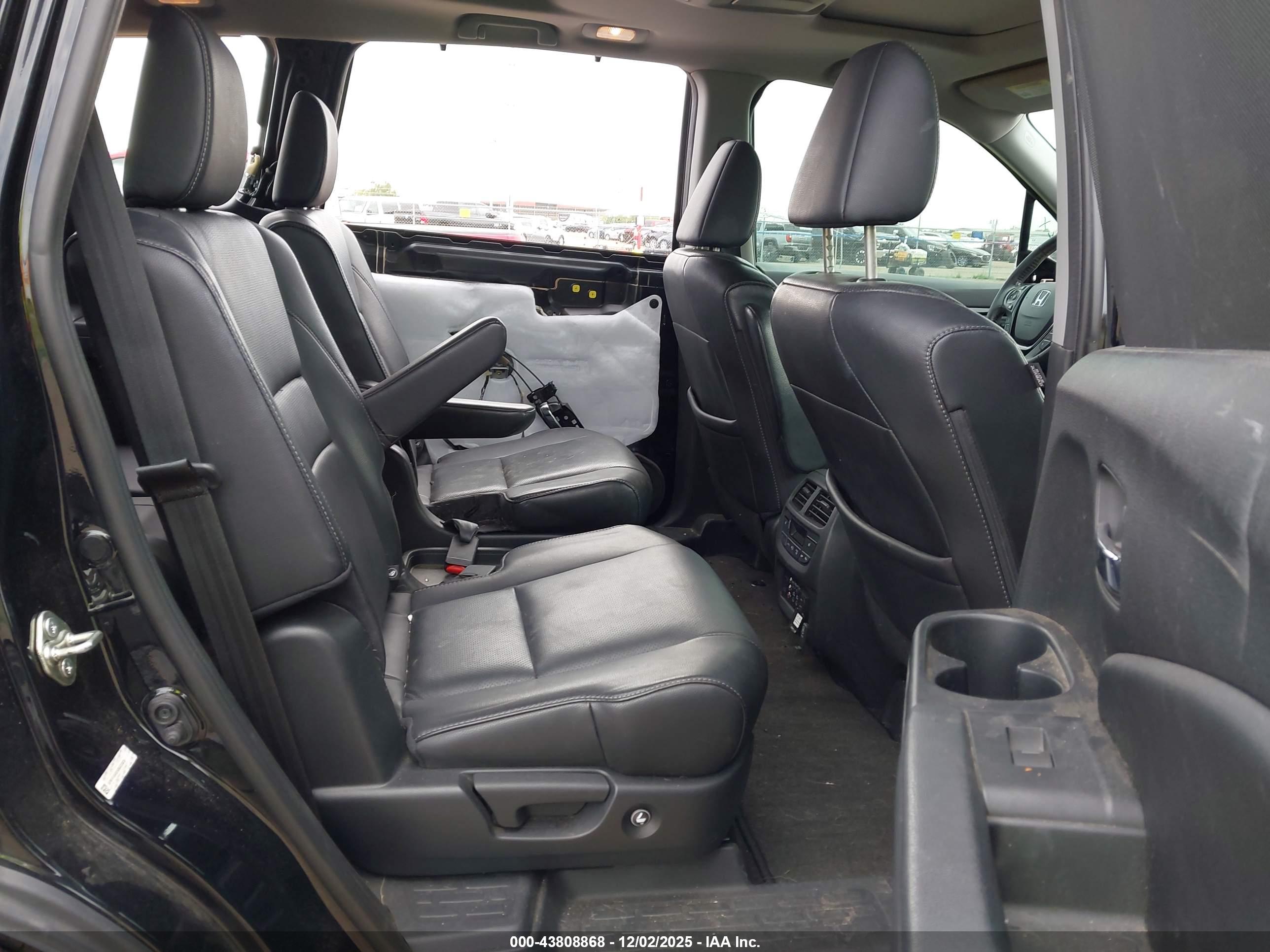 HONDA PILOT image 8