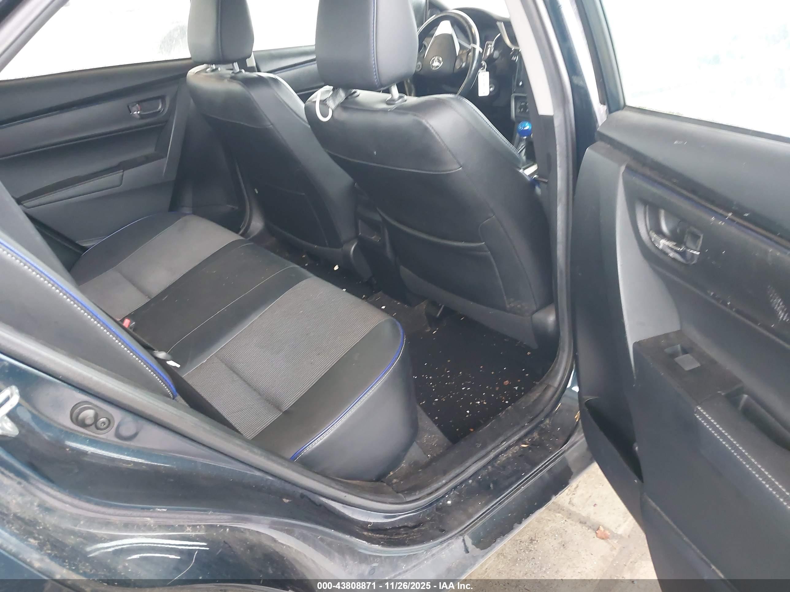 TOYOTA COROLLA image 8
