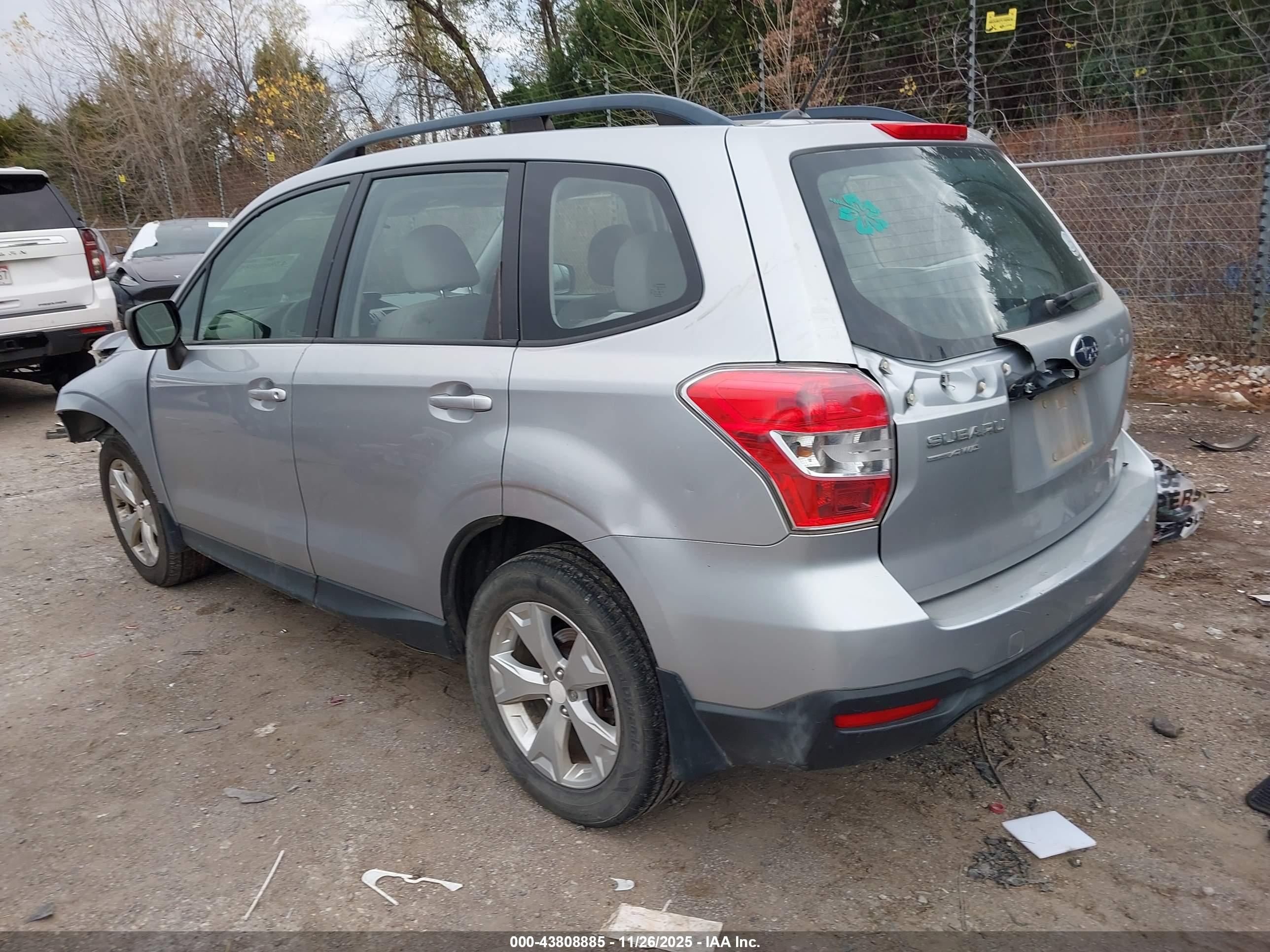SUBARU FORESTER image 3