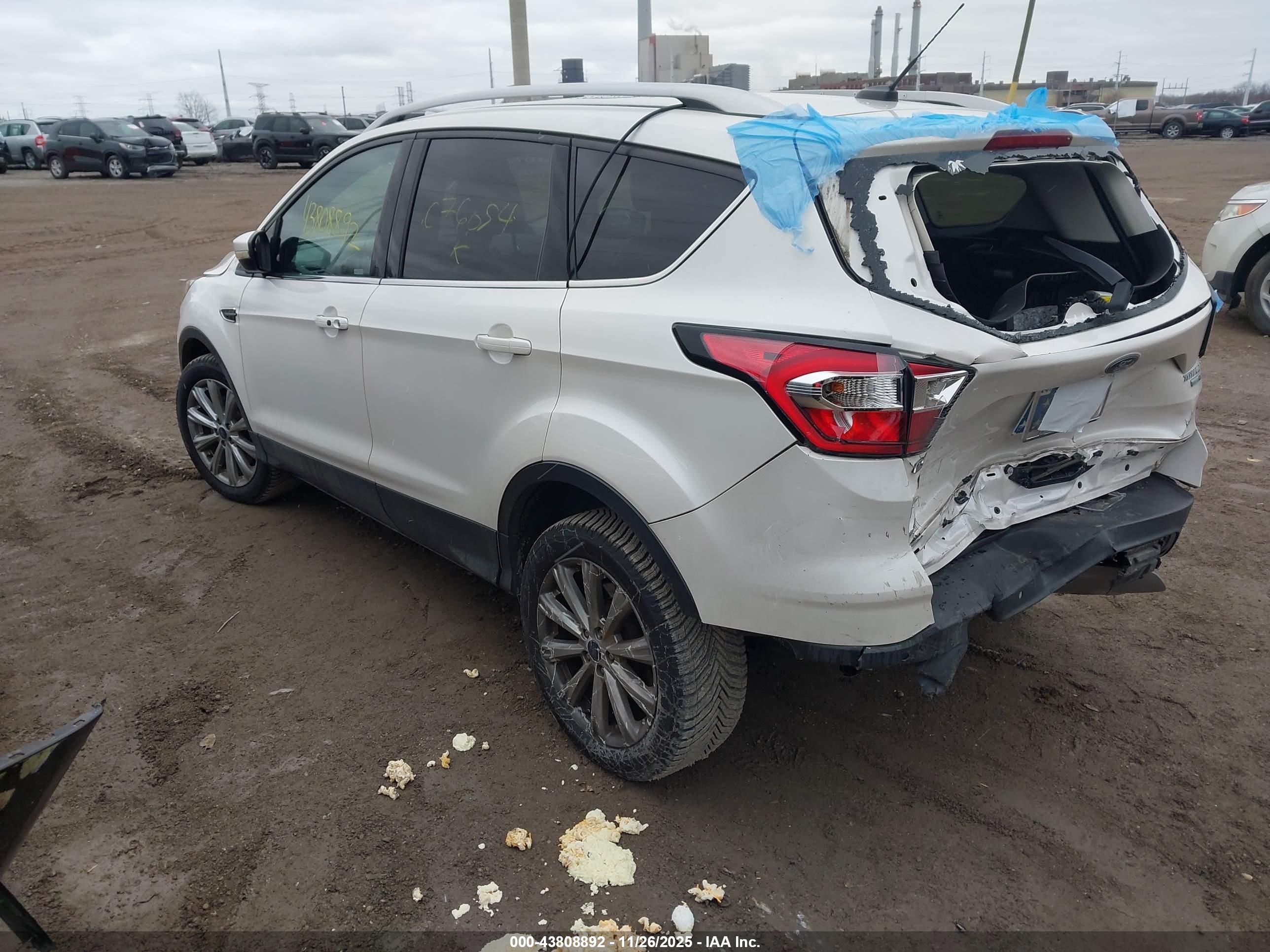 FORD ESCAPE image 3