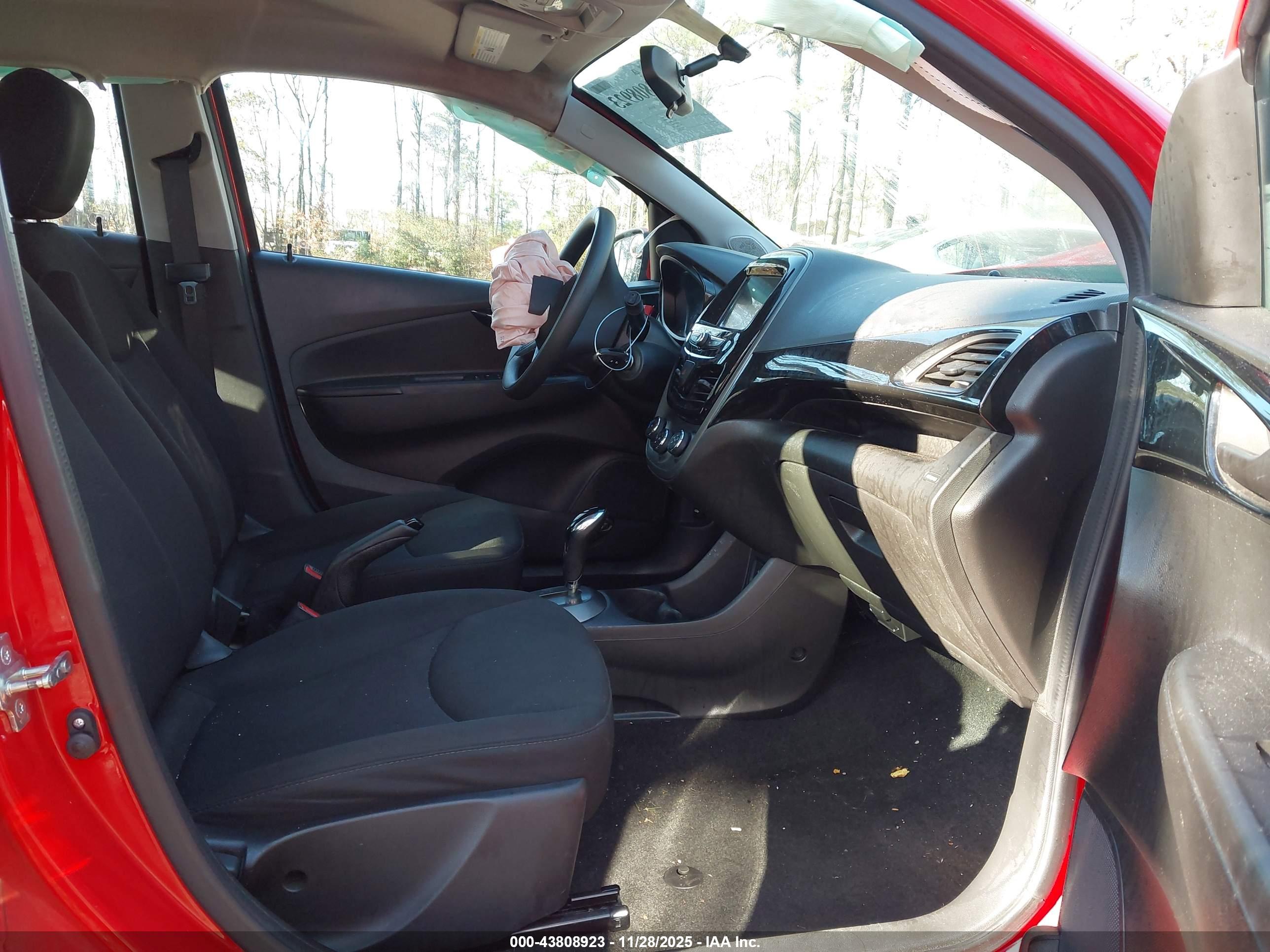 CHEVROLET SPARK image 5