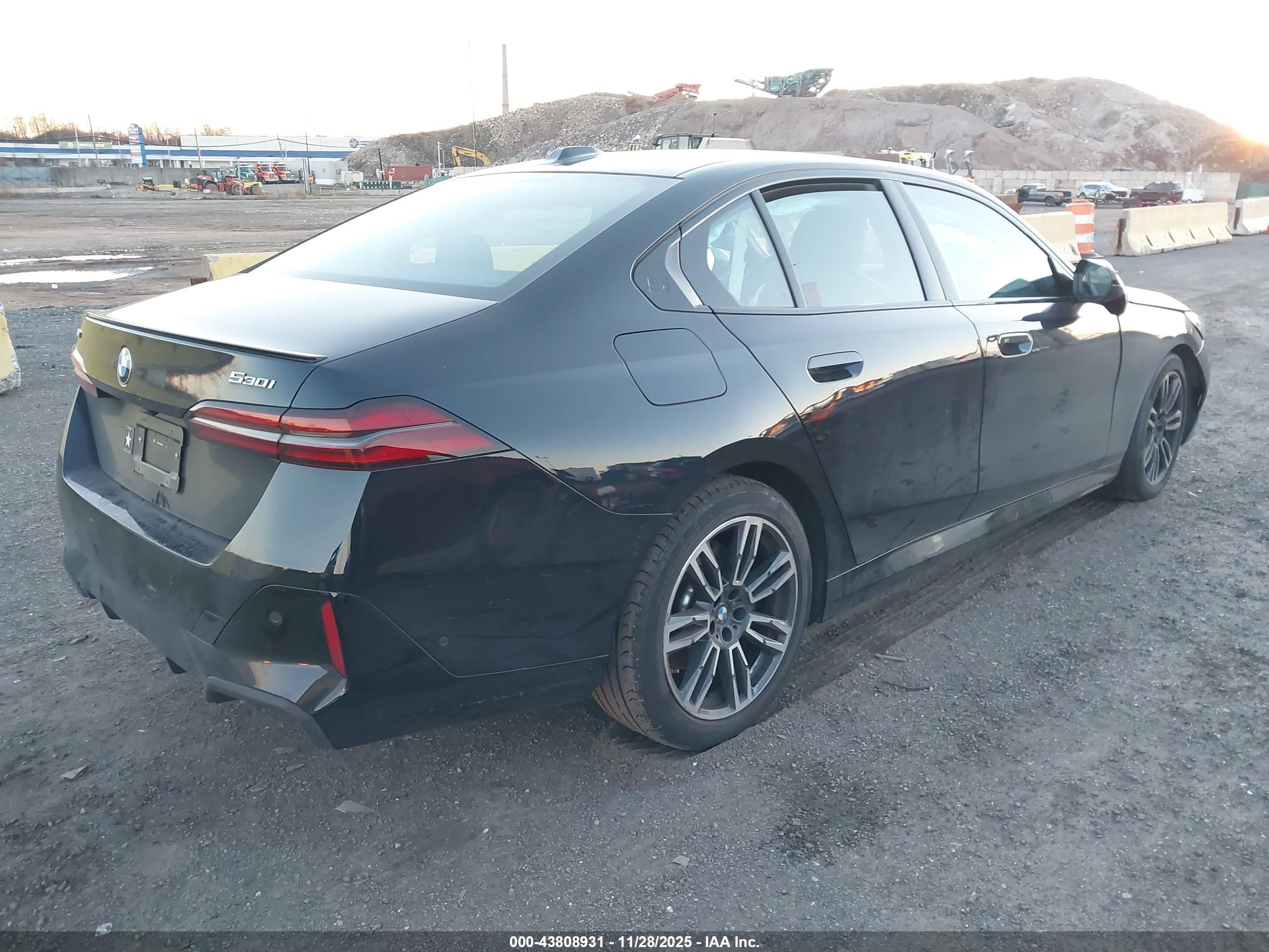 BMW 530I image 4