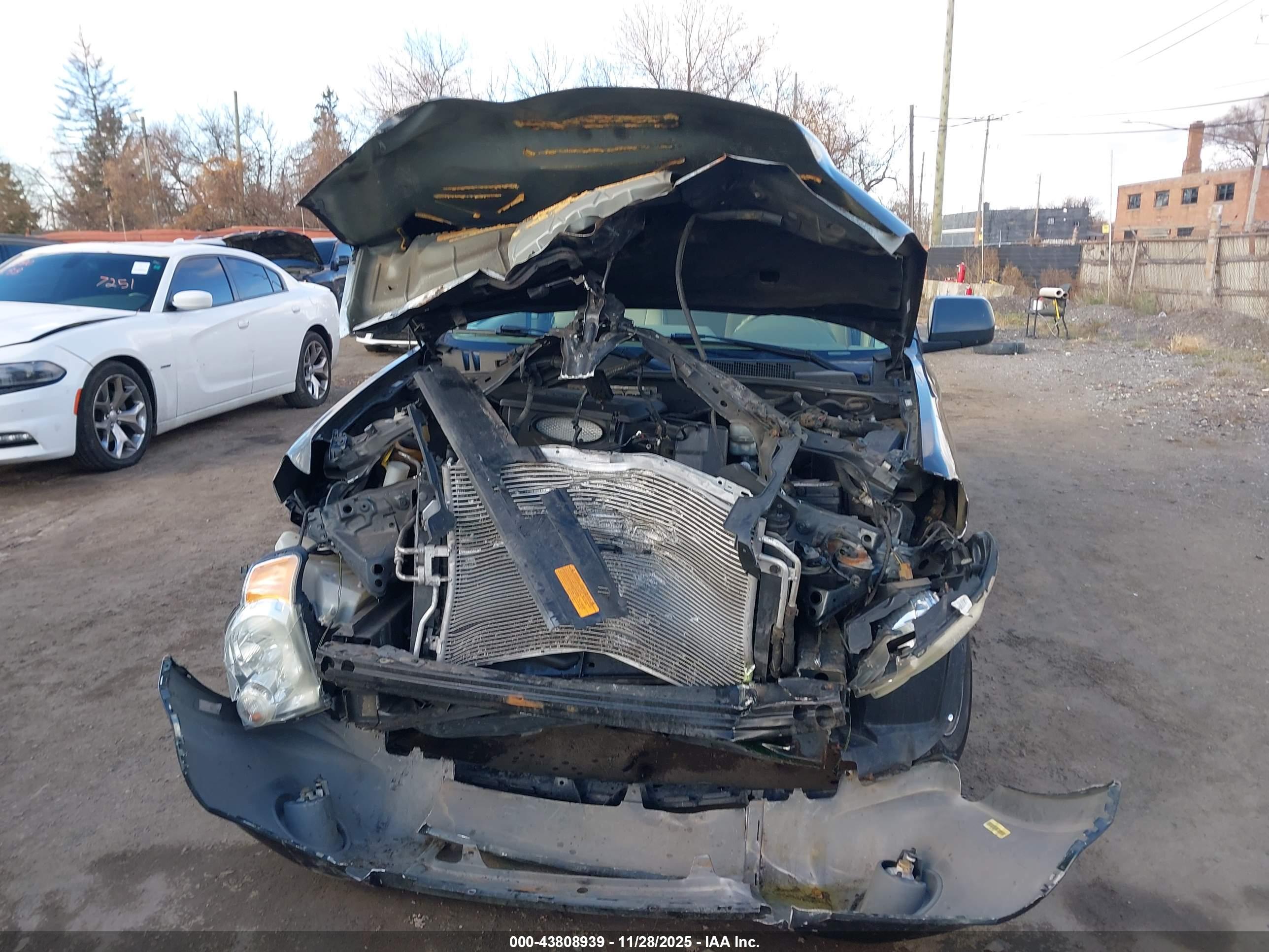 FORD ESCAPE image 6