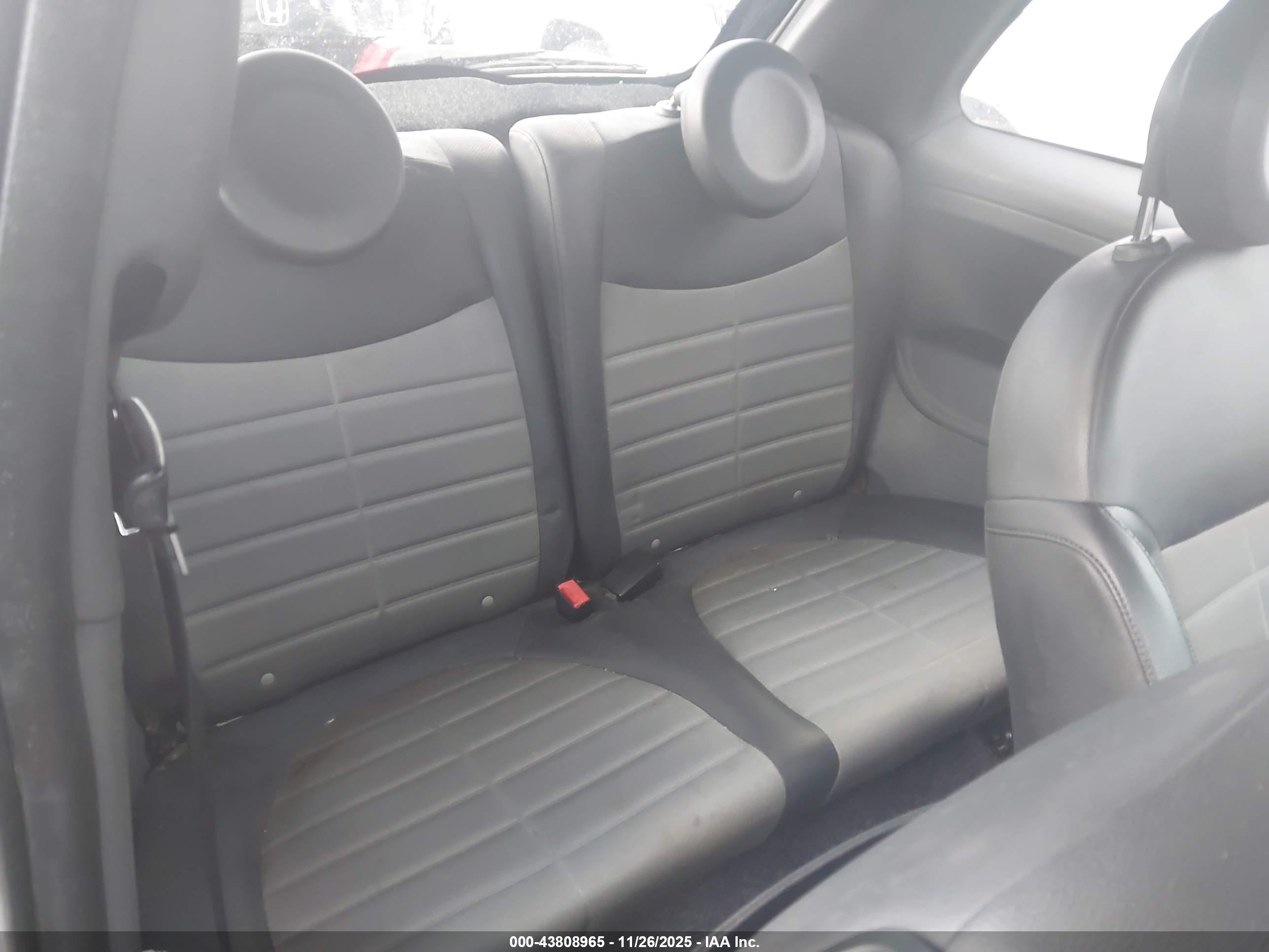 FIAT 500 image 8