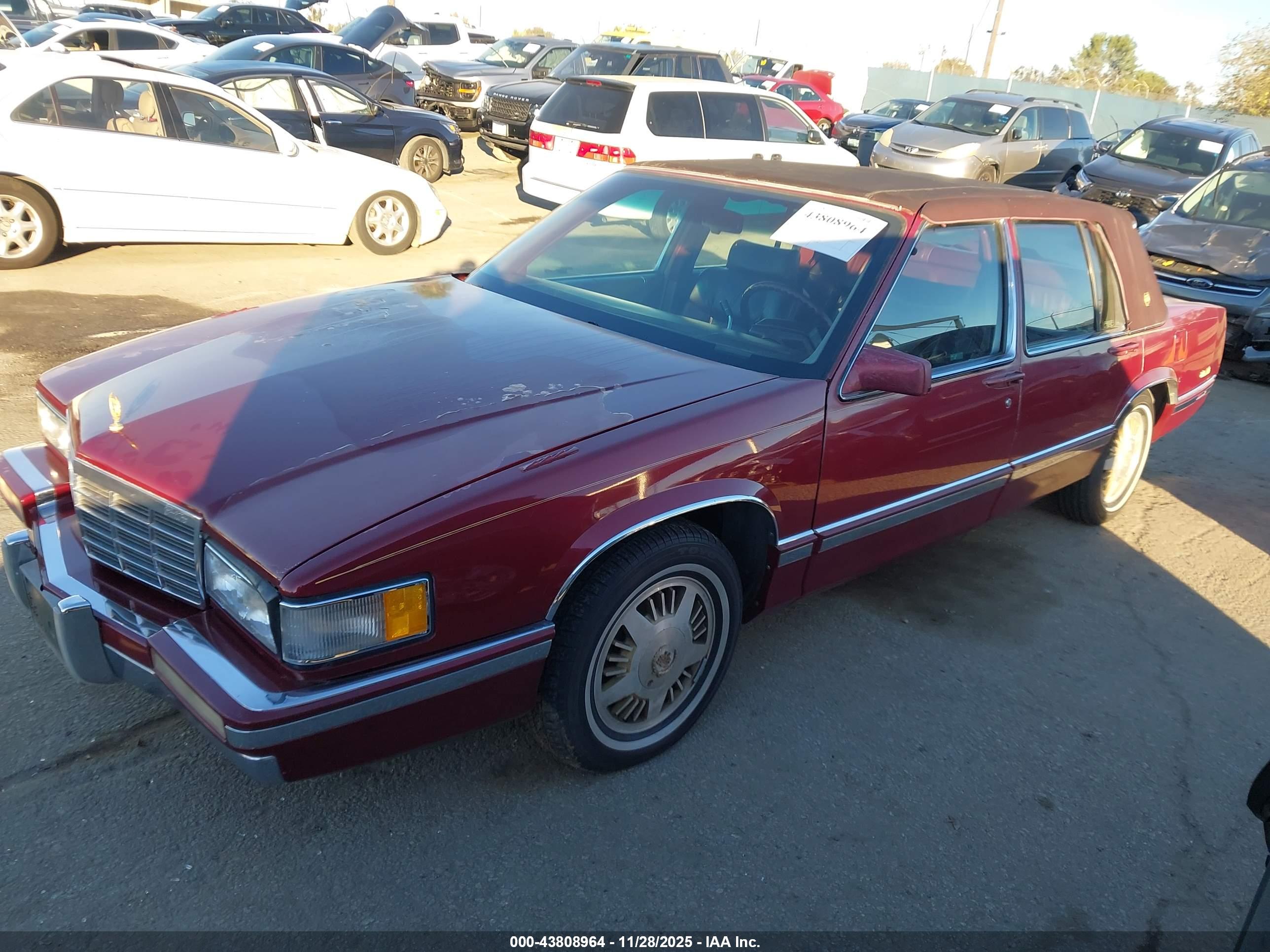 CADILLAC DEVILLE image 2