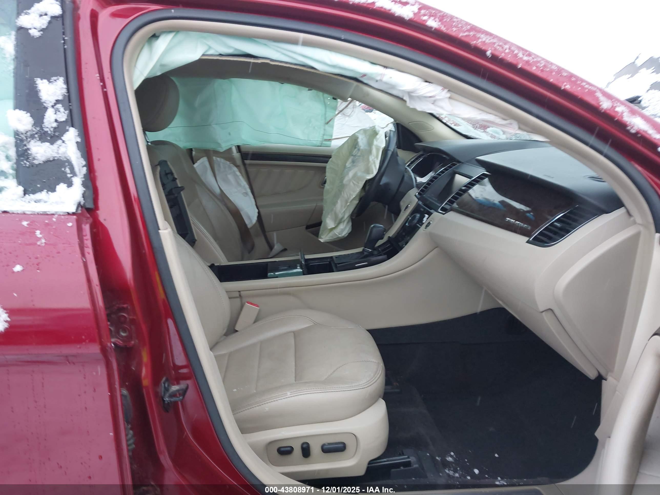 FORD TAURUS image 5