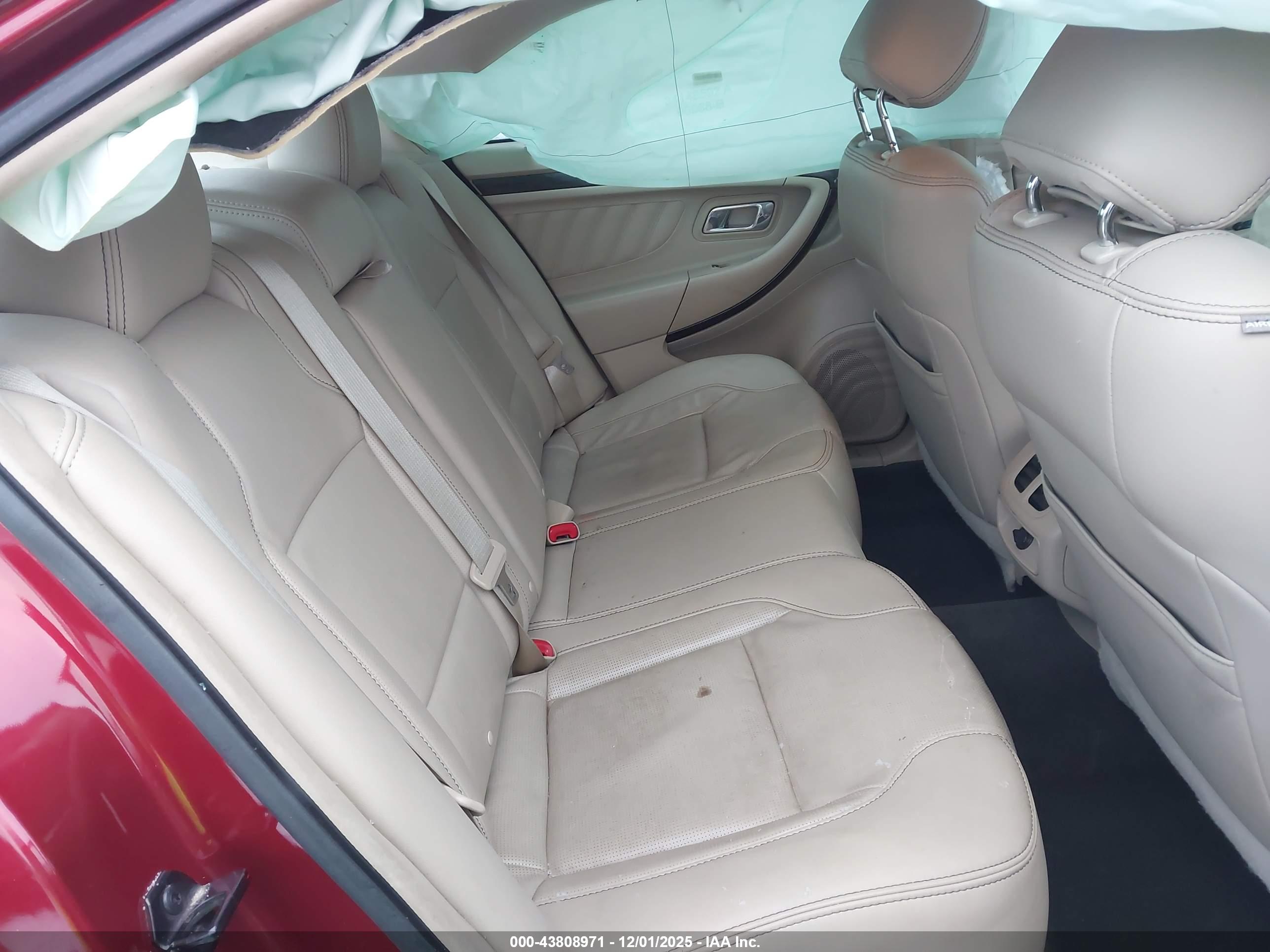 FORD TAURUS image 8