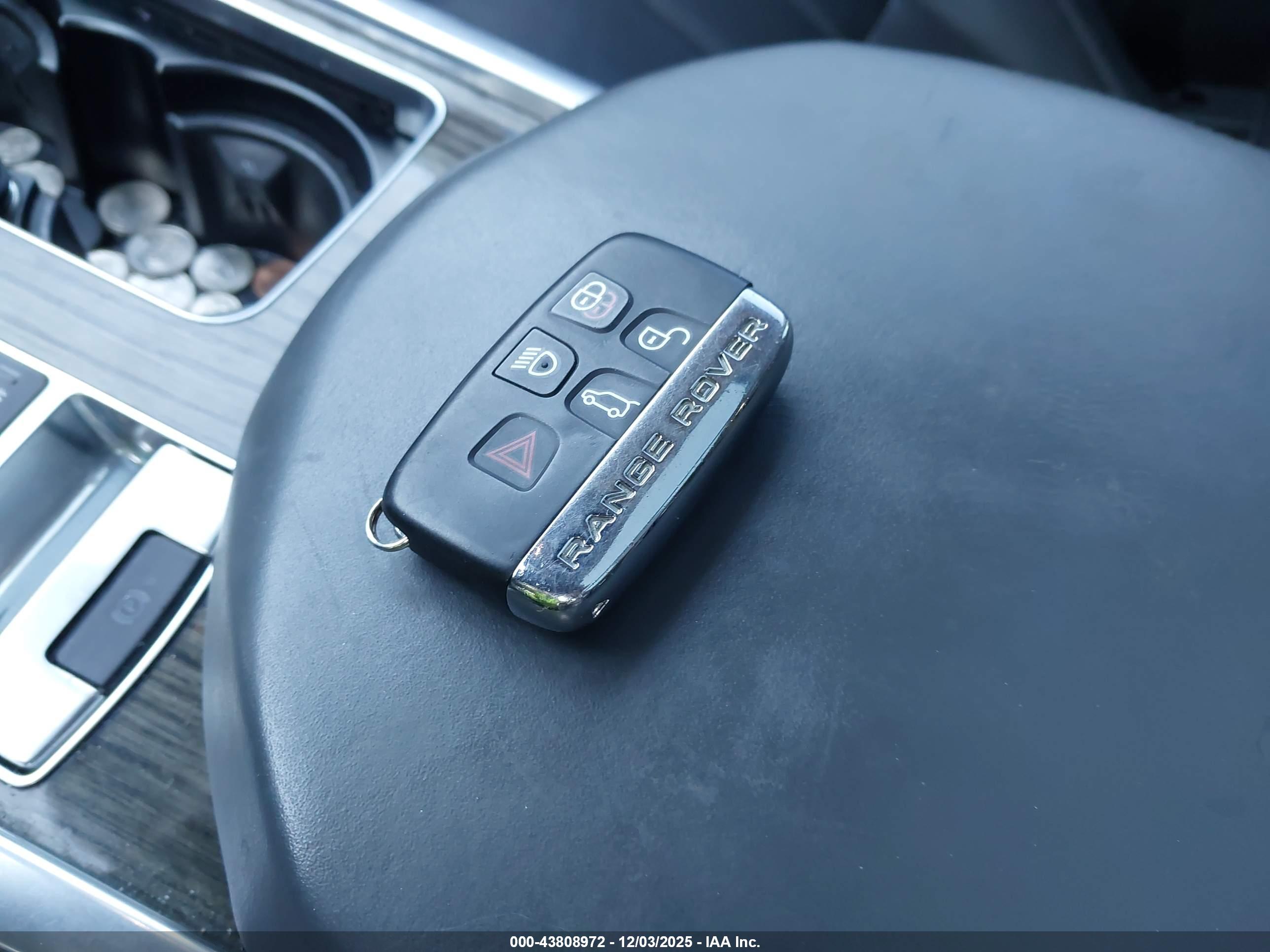 LAND ROVER image 11