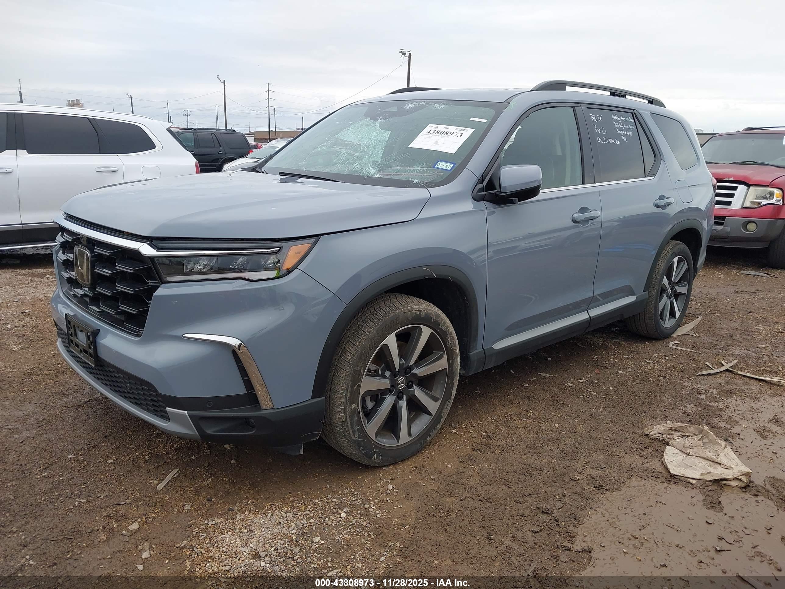 HONDA PILOT image 2