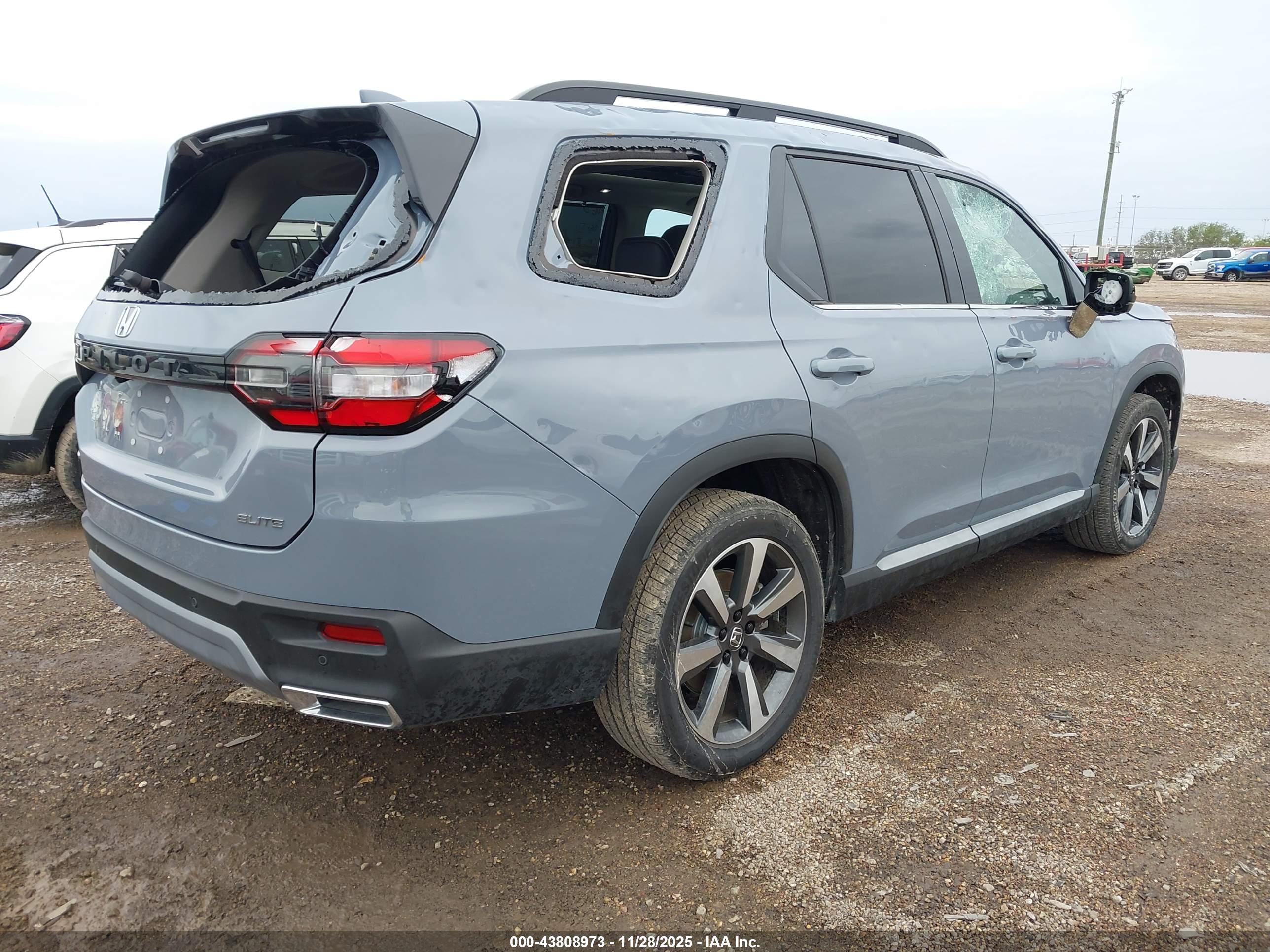HONDA PILOT image 4
