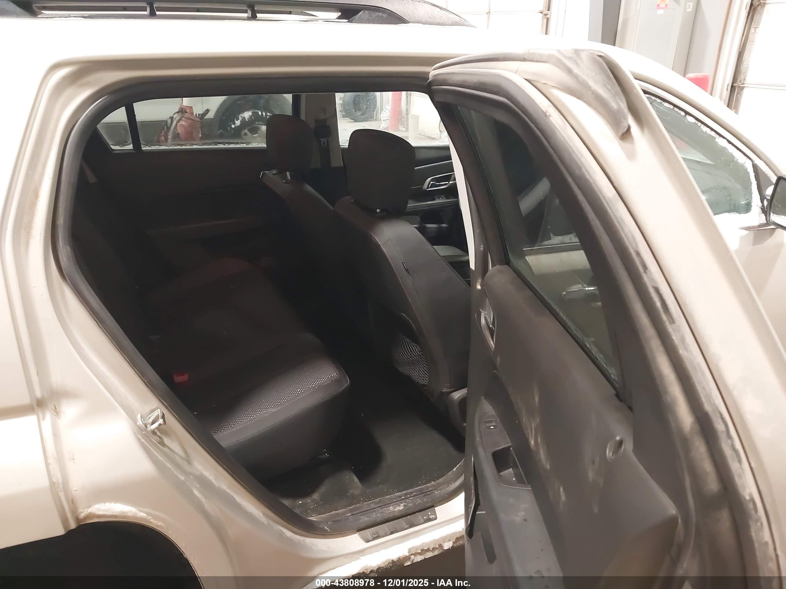 GMC TERRAIN image 8