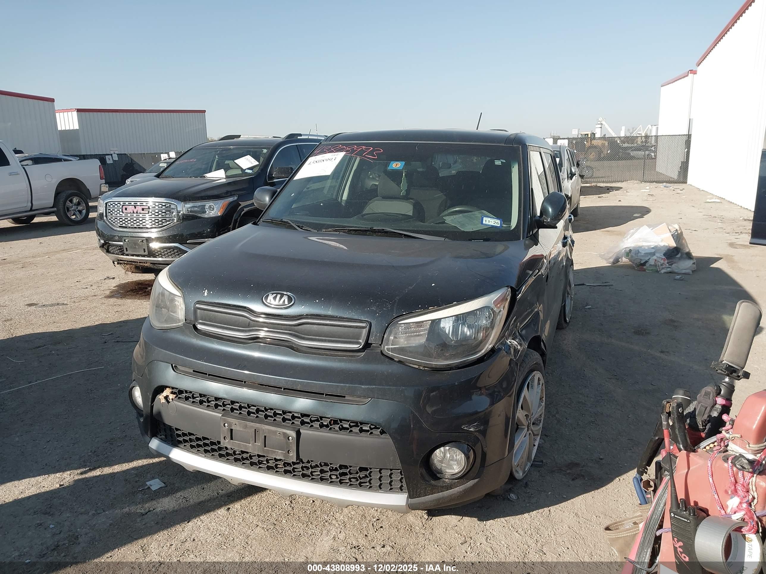 KIA SOUL image 2