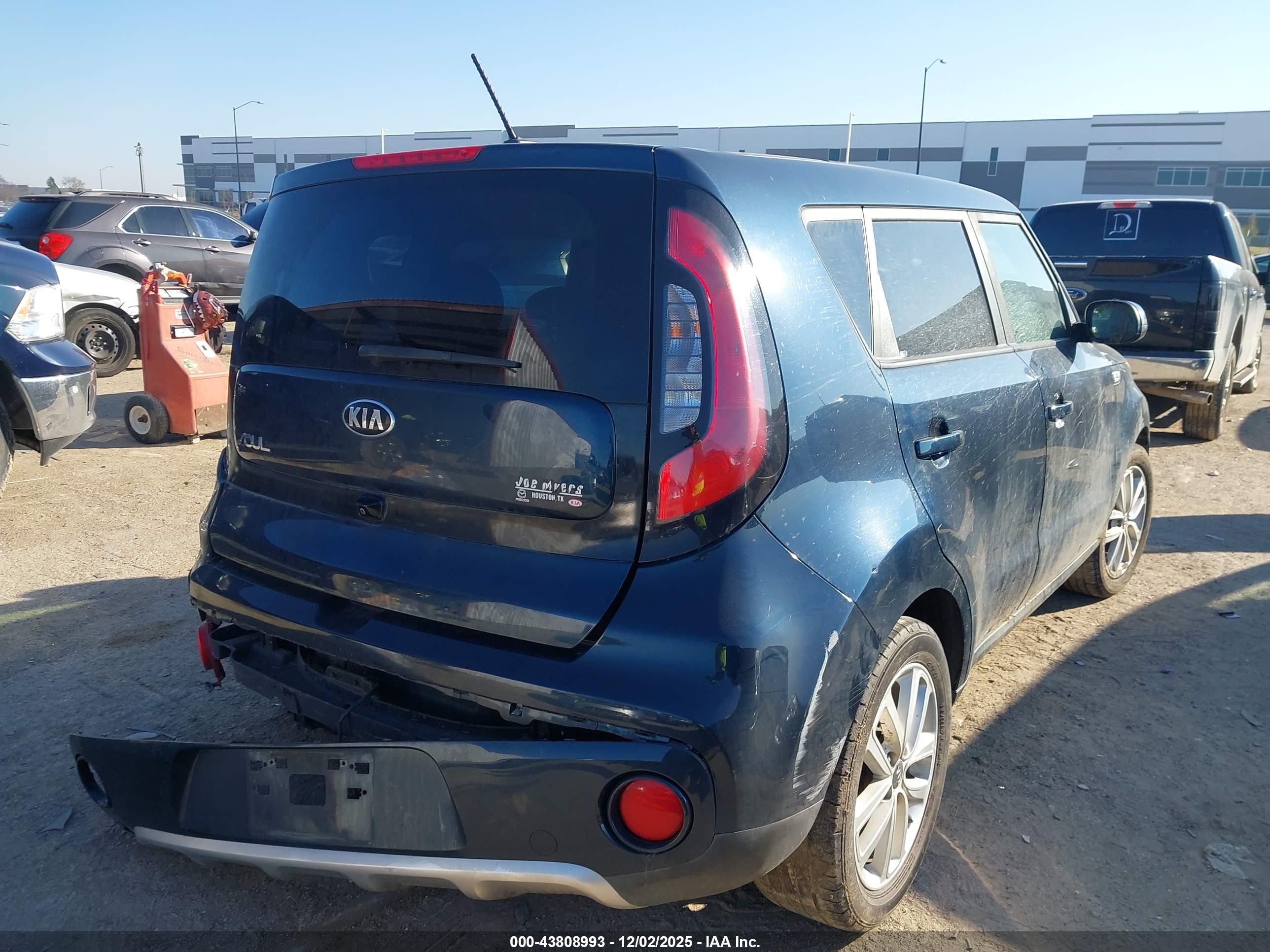 KIA SOUL image 4