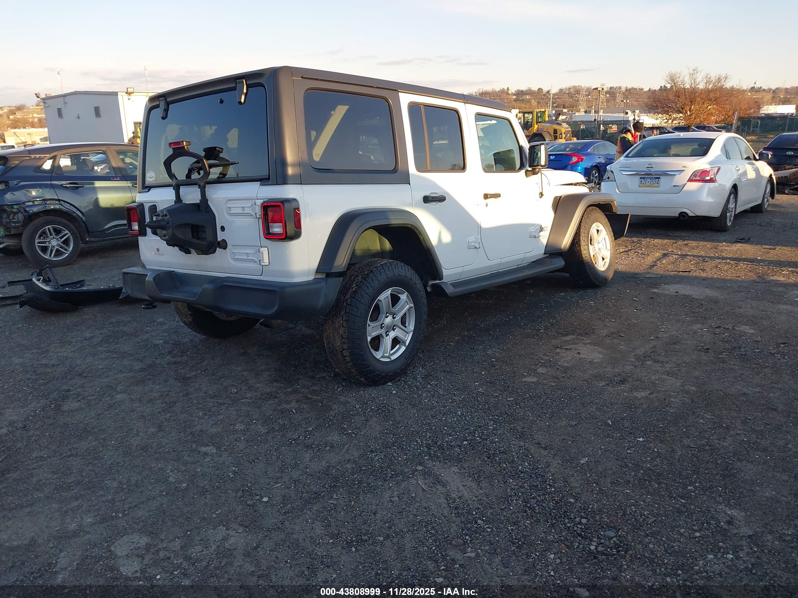 JEEP WRANGLER image 4