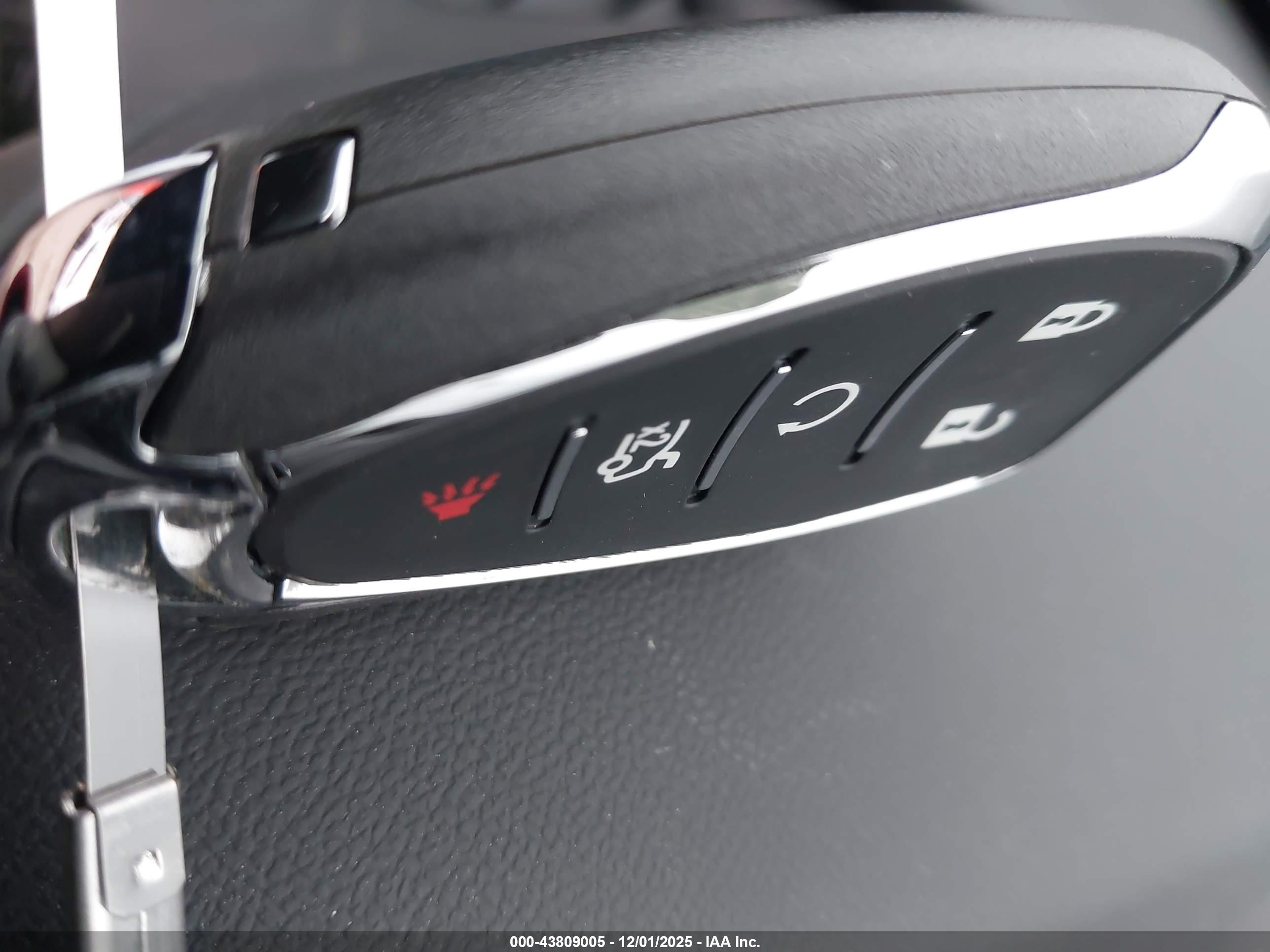 CHEVROLET CAMARO image 11