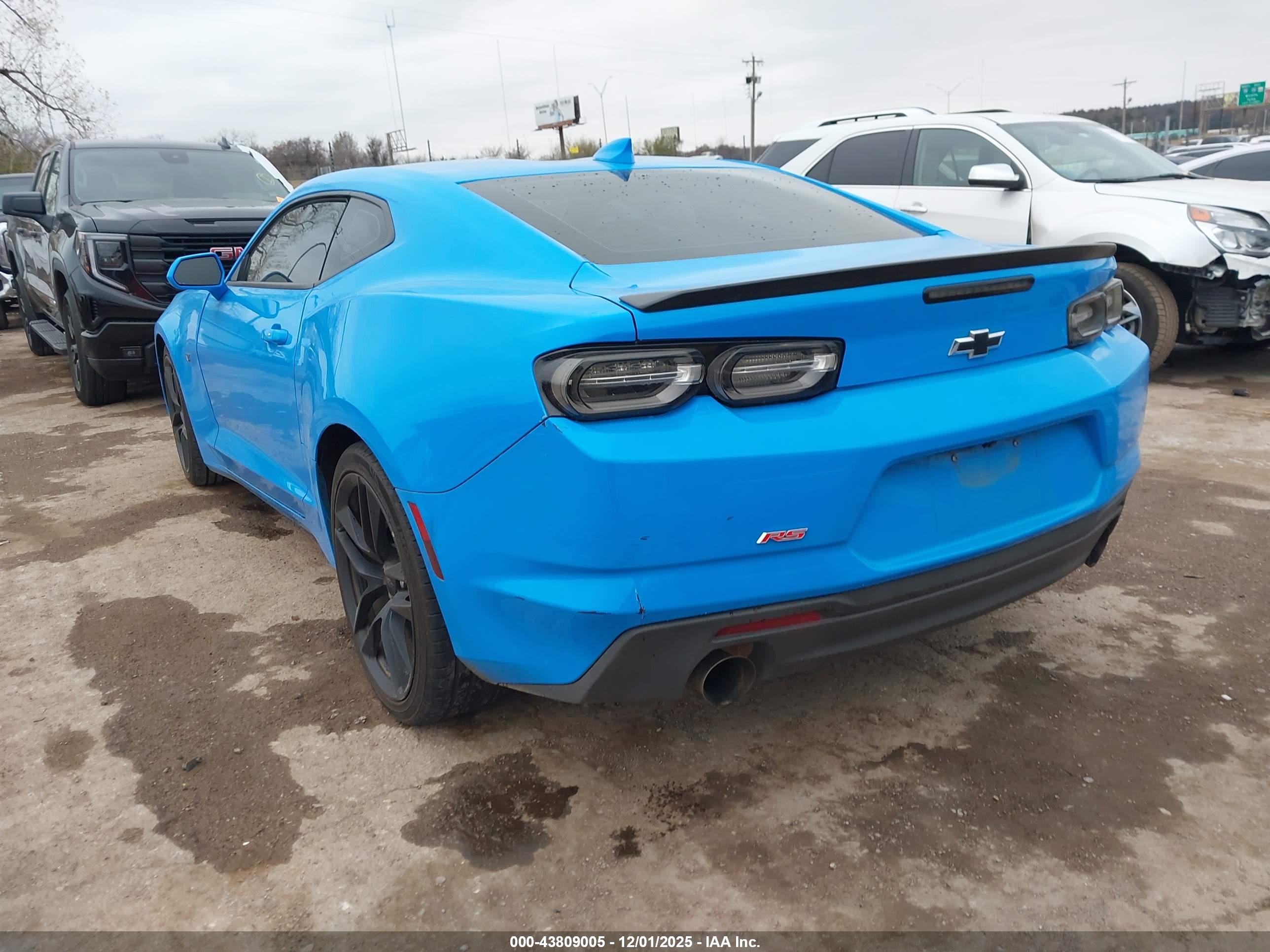 CHEVROLET CAMARO image 3
