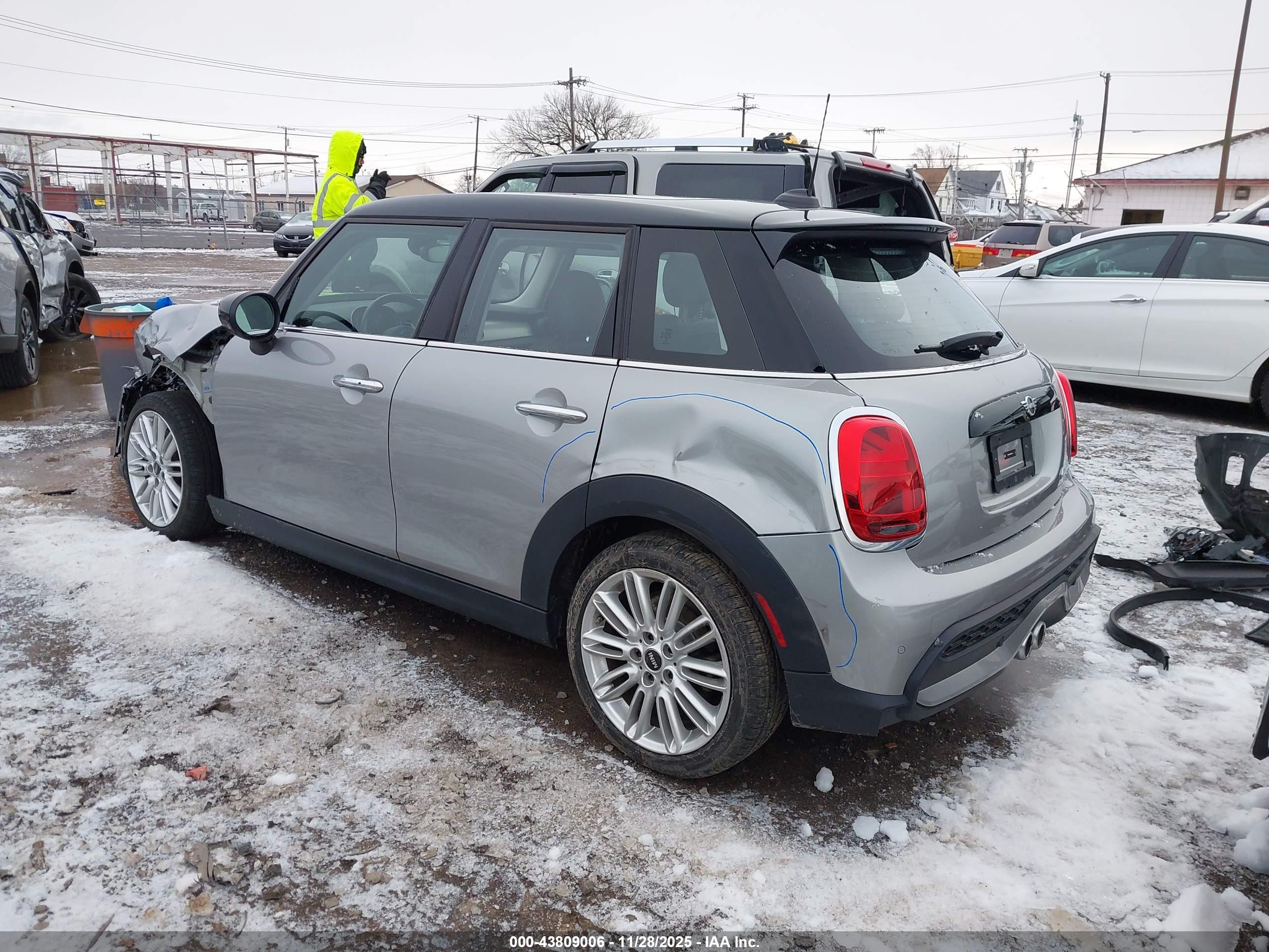 MINI HARDTOP image 3