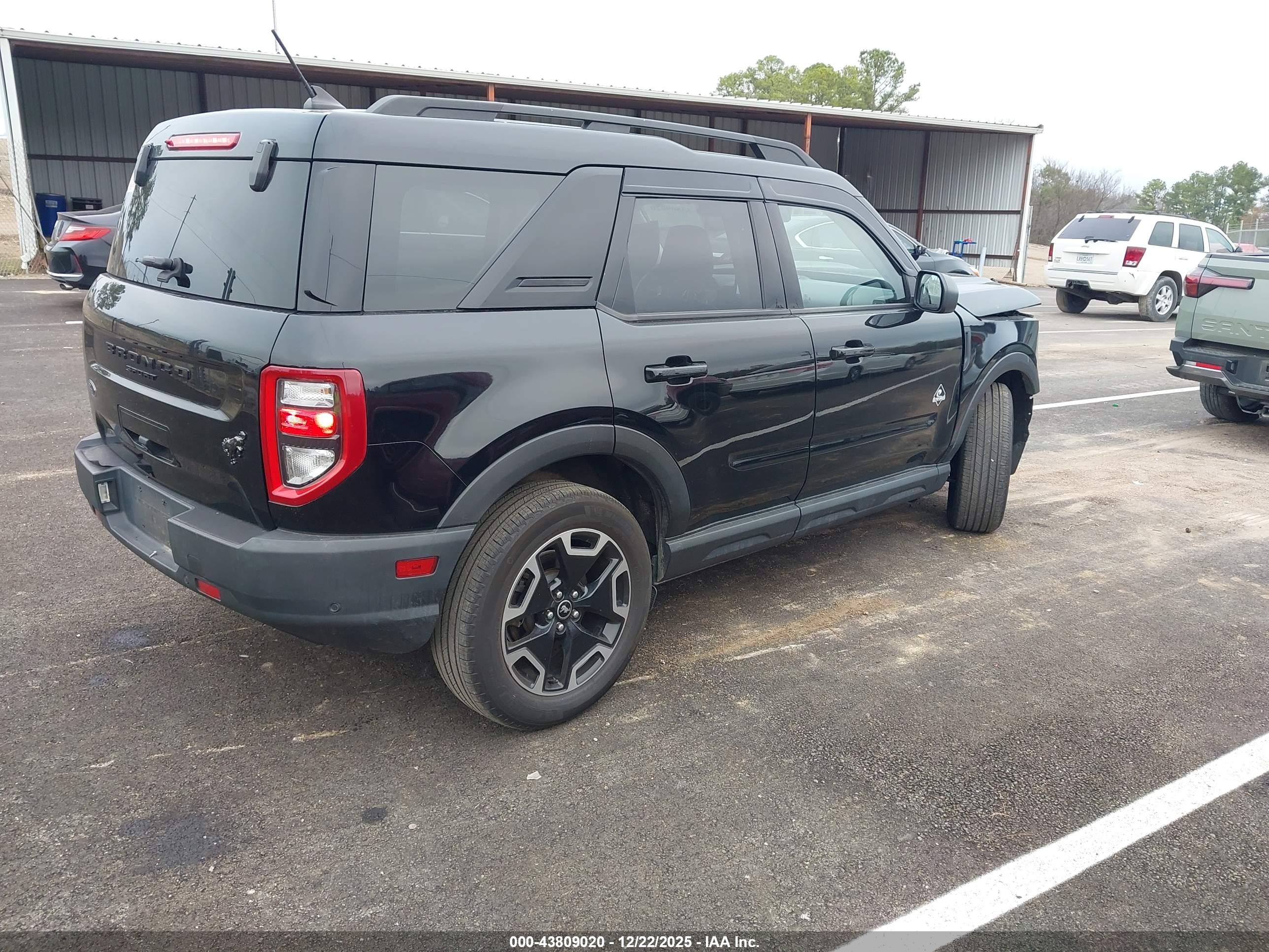 FORD BRONCO image 4