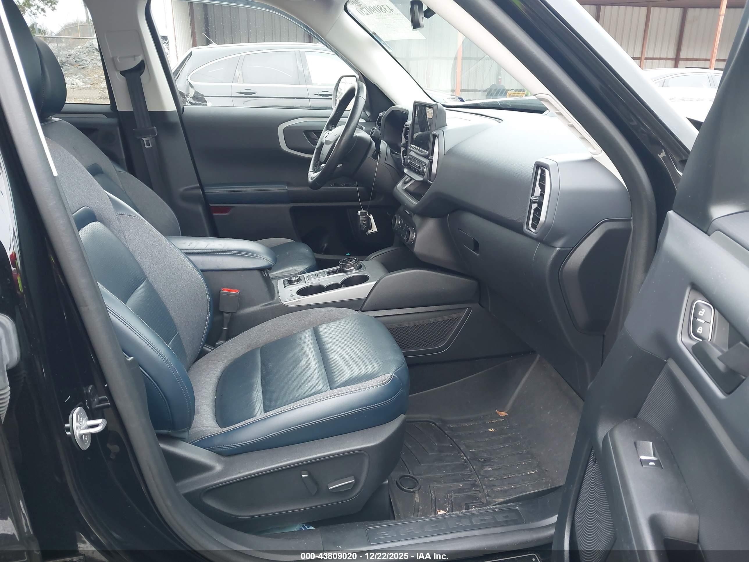 FORD BRONCO image 5