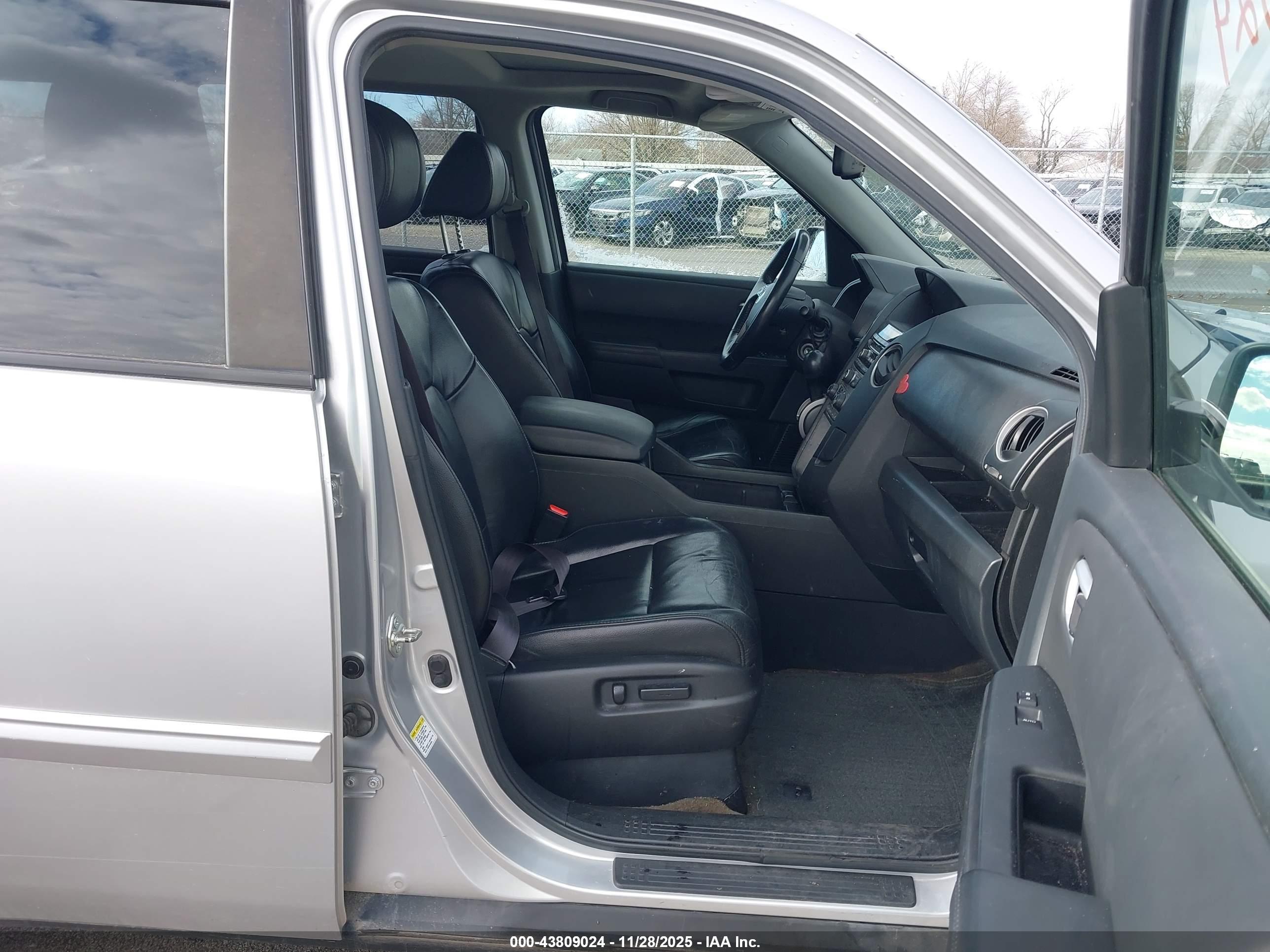HONDA PILOT image 5