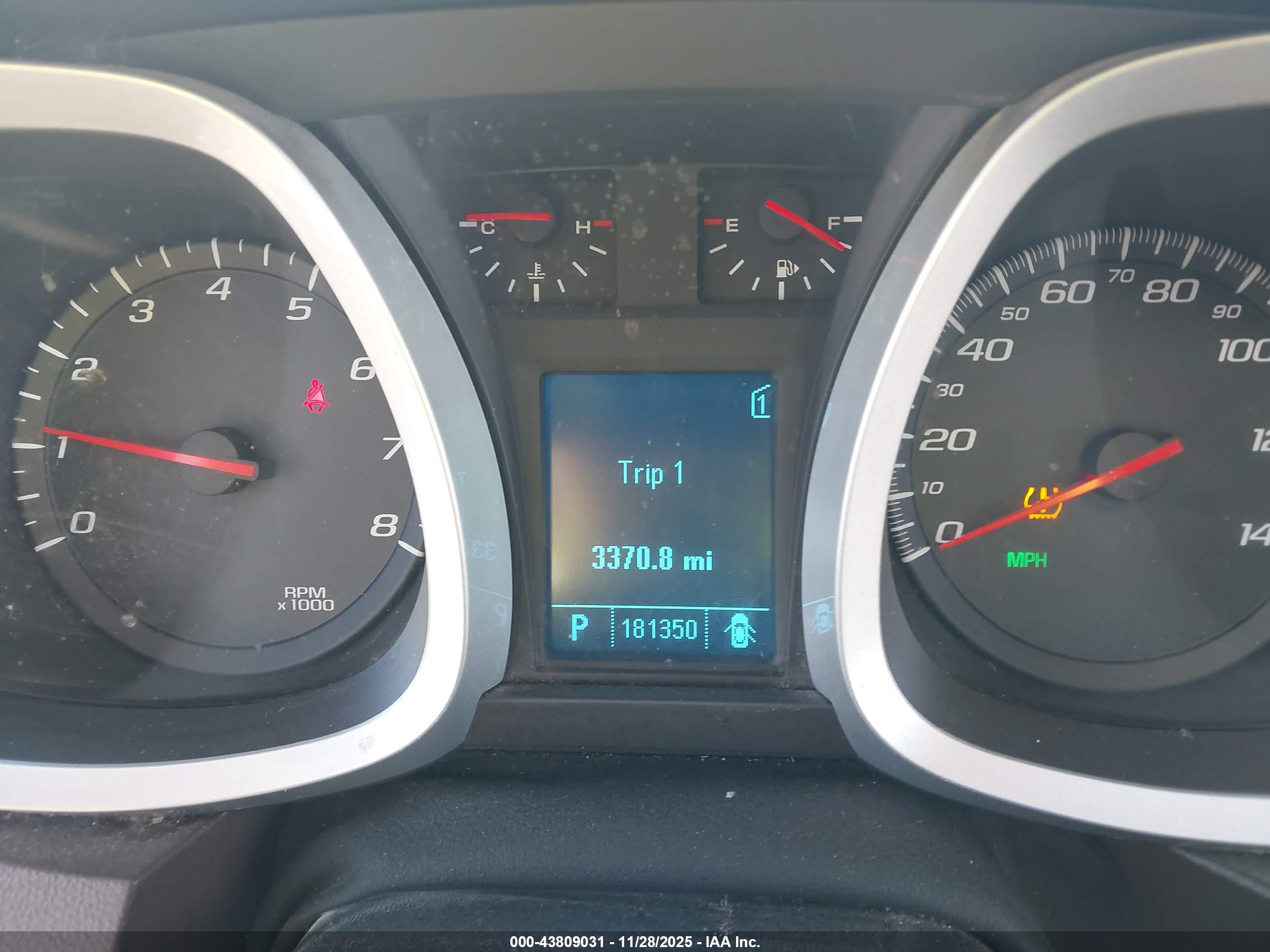 CHEVROLET EQUINOX image 7