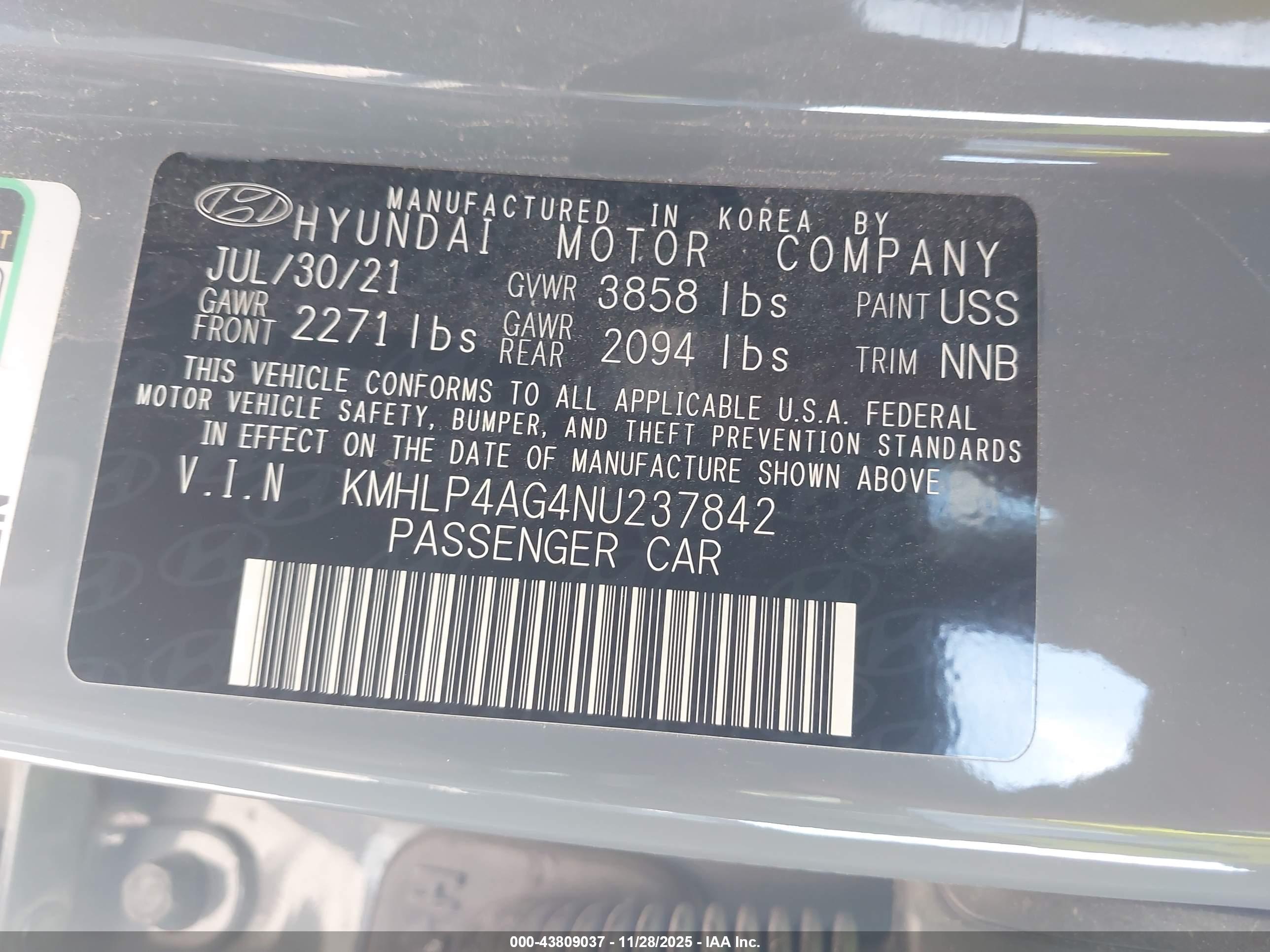 HYUNDAI ELANTRA image 9