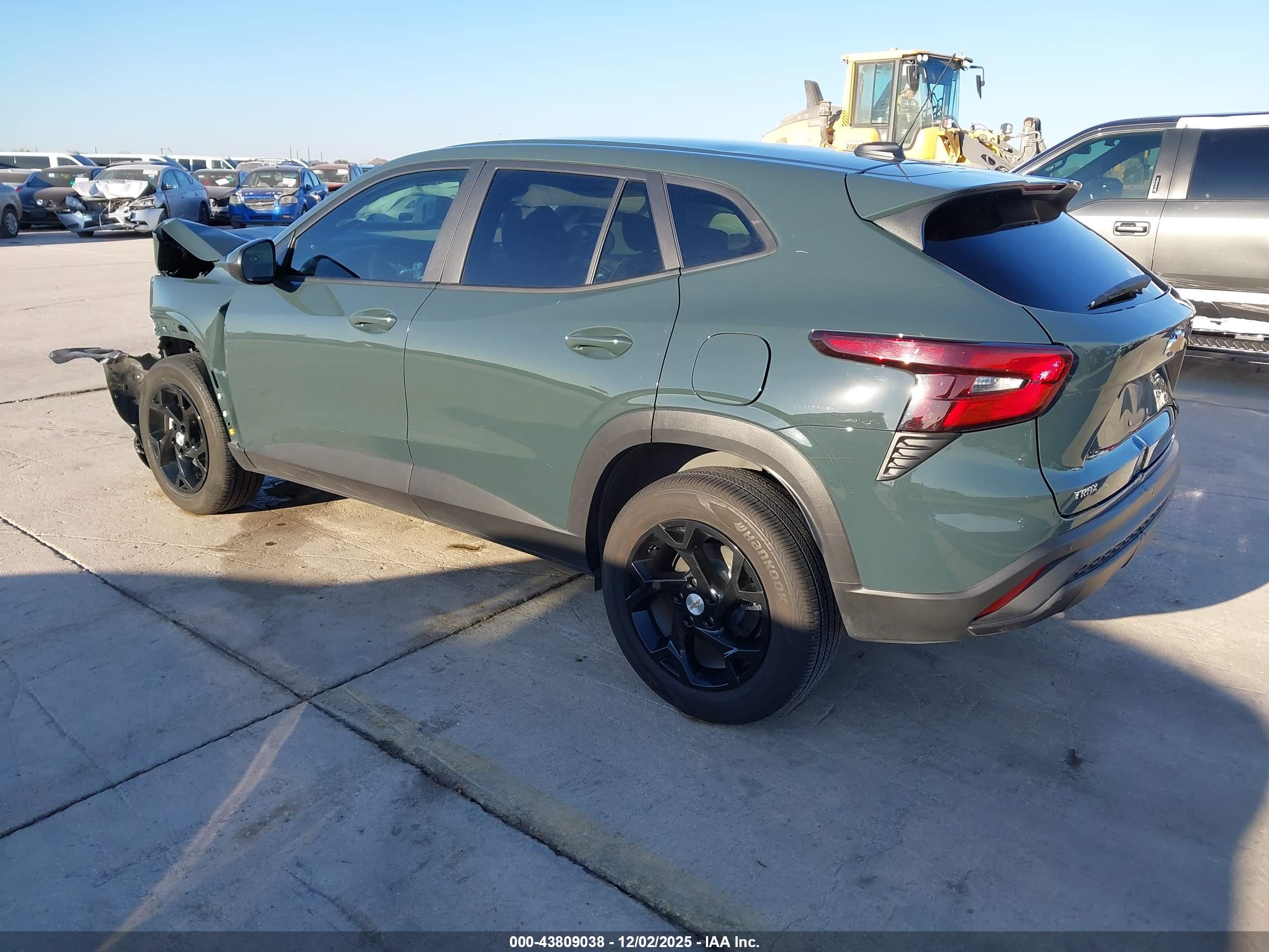 CHEVROLET TRAX image 3