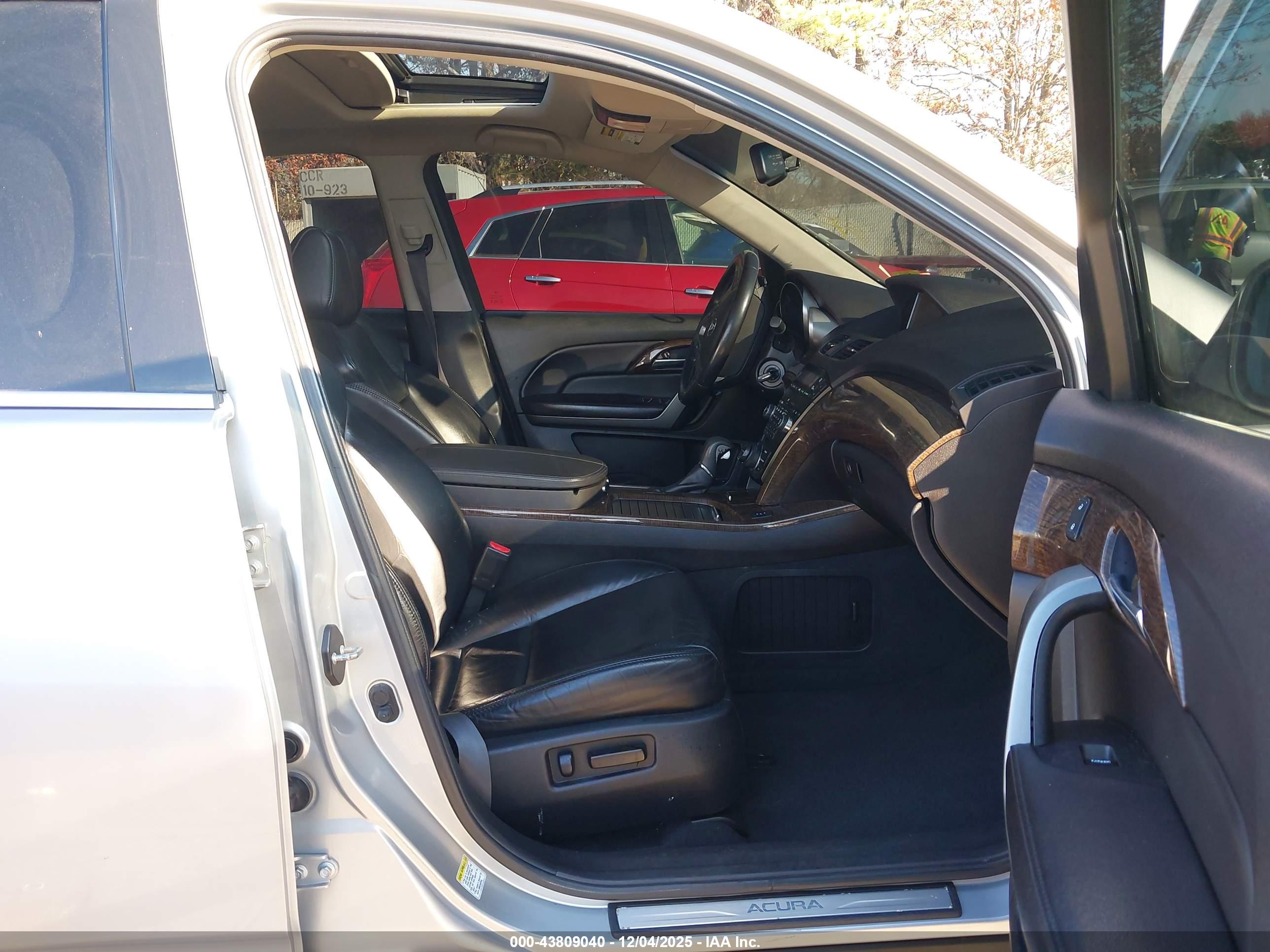 ACURA MDX image 5
