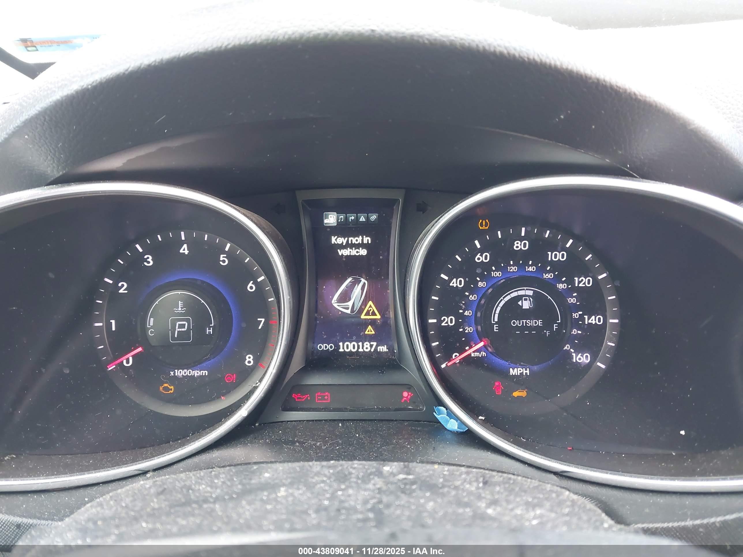 HYUNDAI SANTA image 7