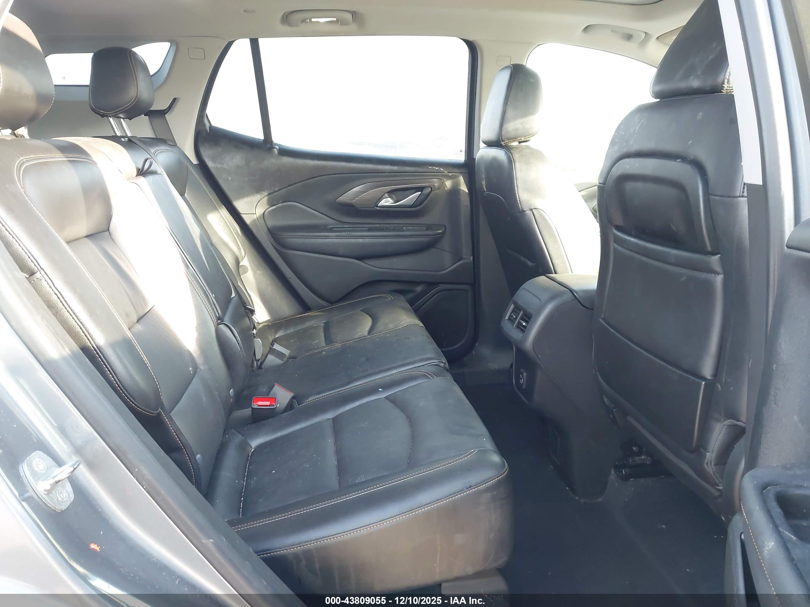 GMC TERRAIN image 8